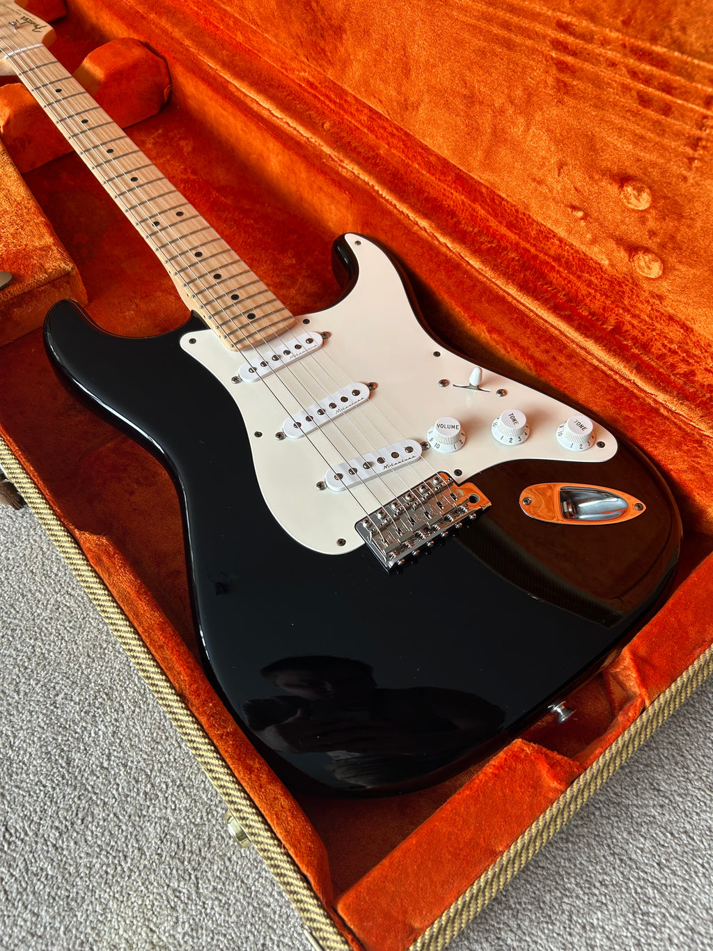 2012 Fender Eric Clapton Artist Series “Blackie” Stratocaster with Vintage Noiseless Pickups Black