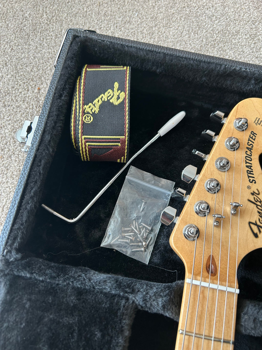 Fender American Standard 2003 Stratocaster with Replacement 2019 Fender USA Stratocaster Neck w Case