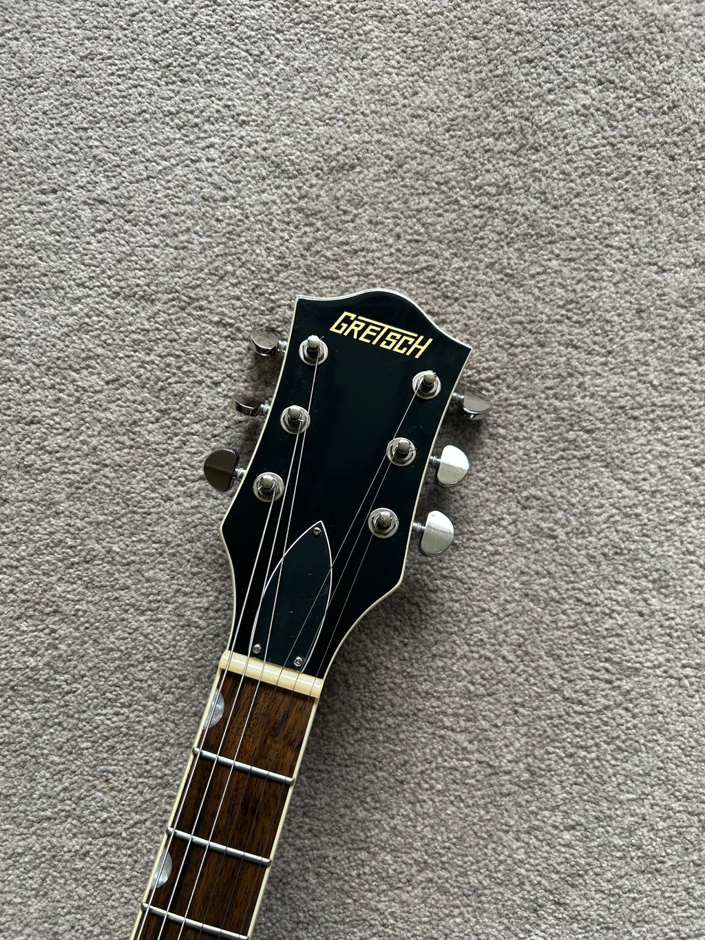 Gretsch G2655 Streamliner Center Block Jr Double Cut V-Stoptail Burnt Orchid