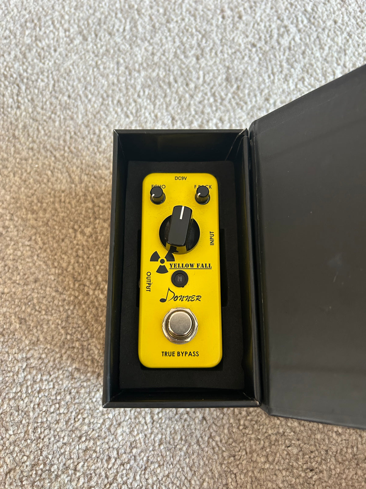 Donner Yellow Fall Analog Delay Yellow