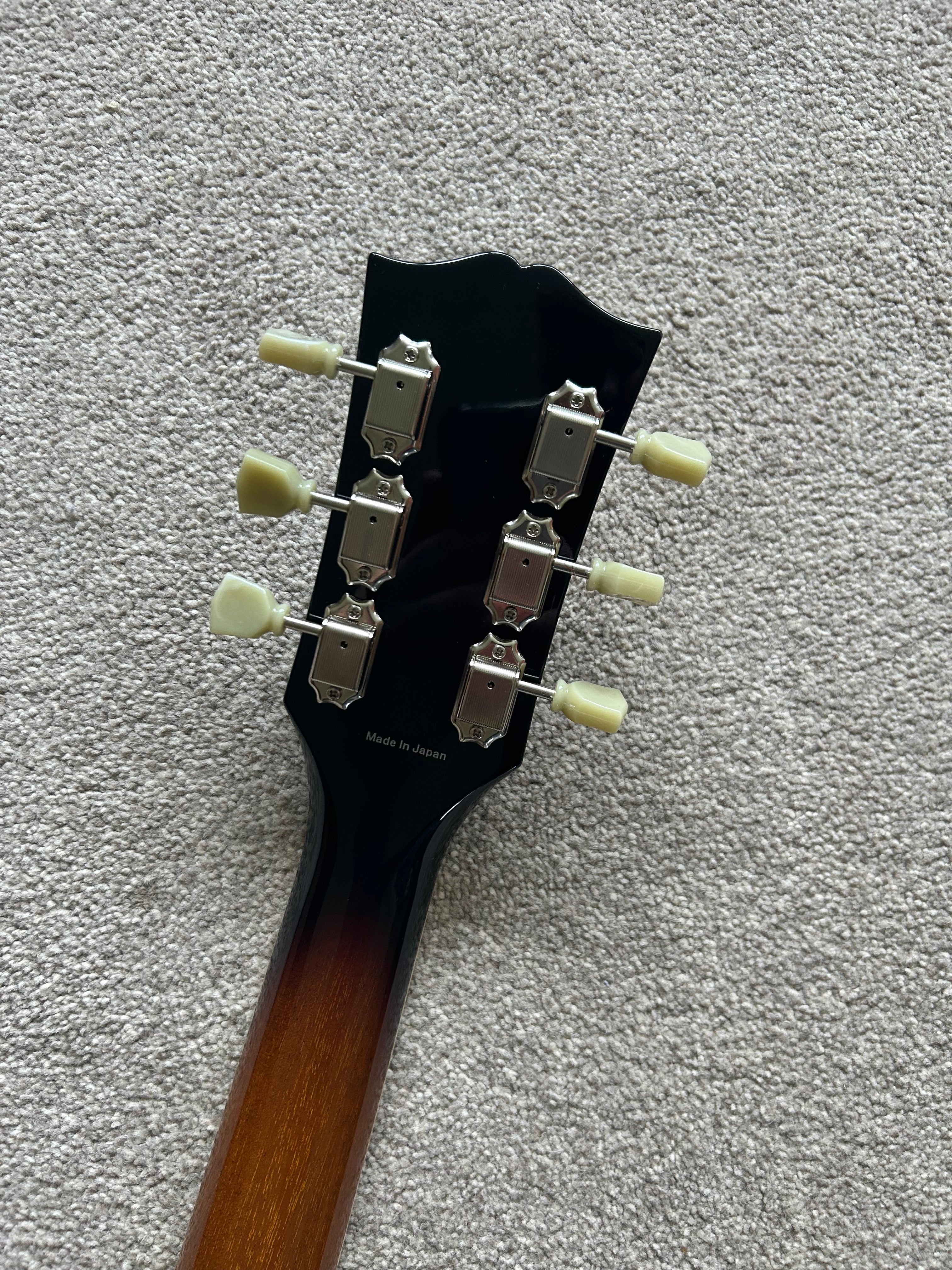 Tokai ES180