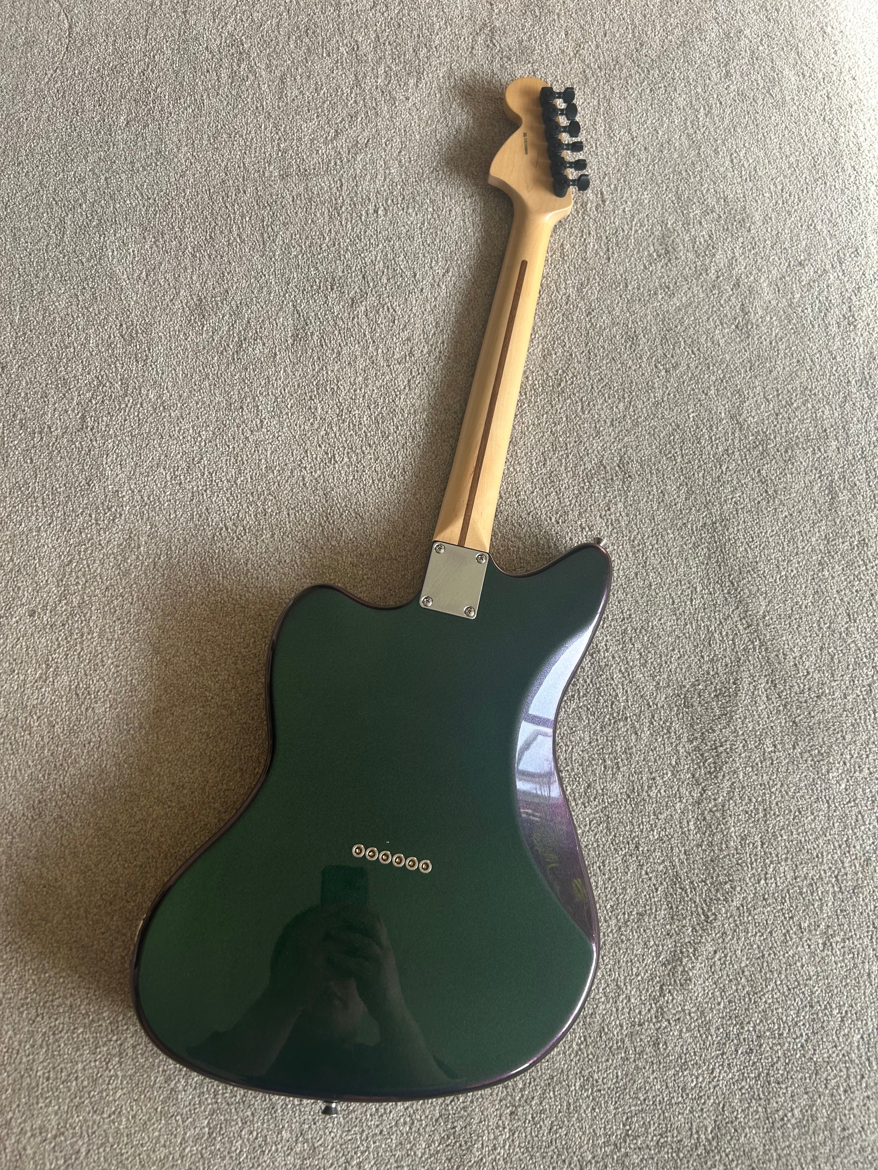 (Guitar Garage Build) Fender Jazzcaster Chameleon Green