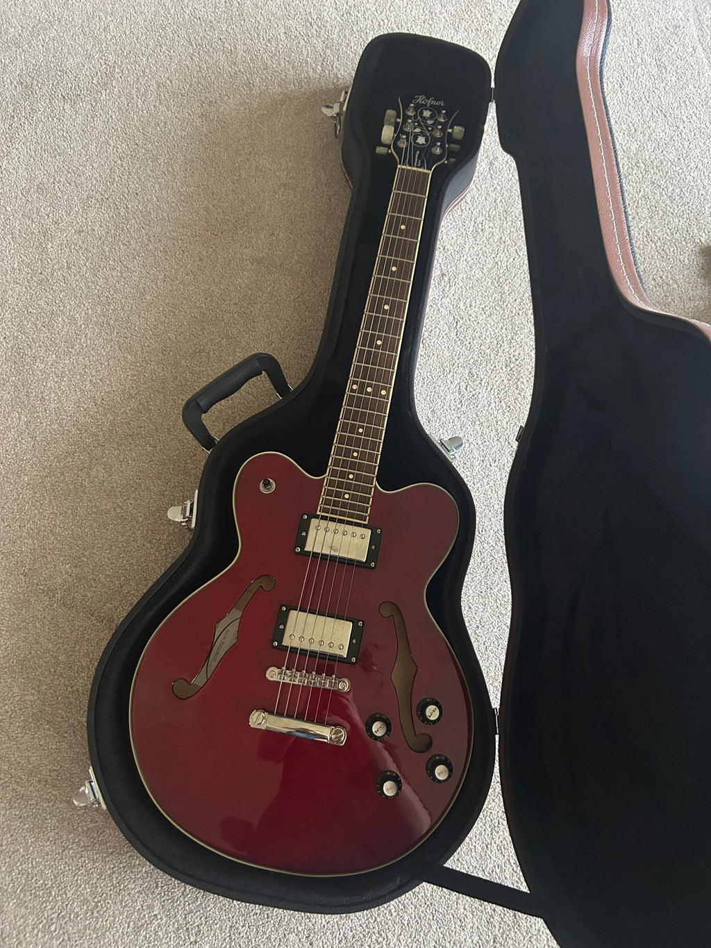 Hofner Contemporary Series Verythin Deluxe Transparent Red