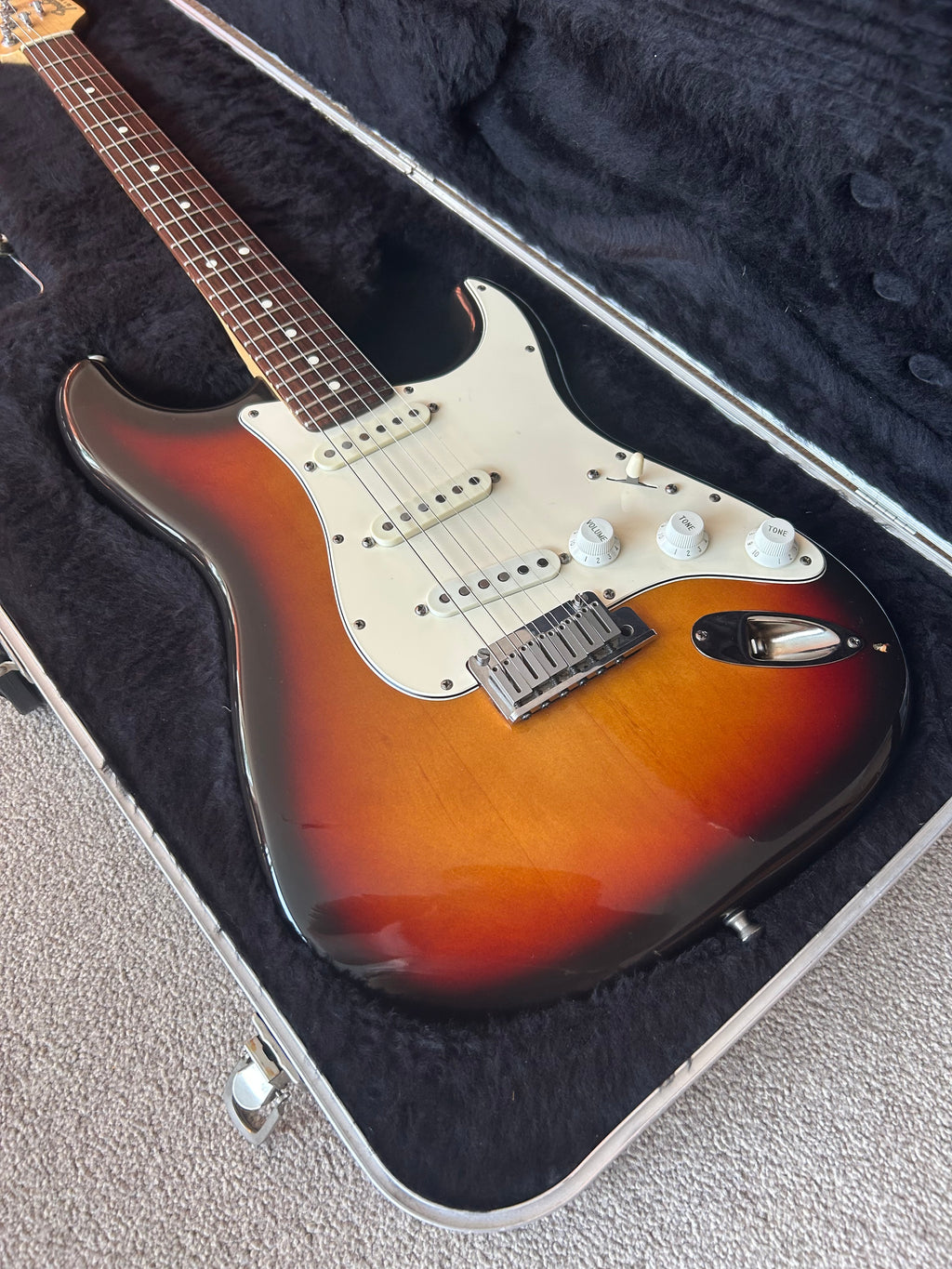 Fender American Standard Stratocaster with Rosewood Fretboard 1988 Brown Sunburst