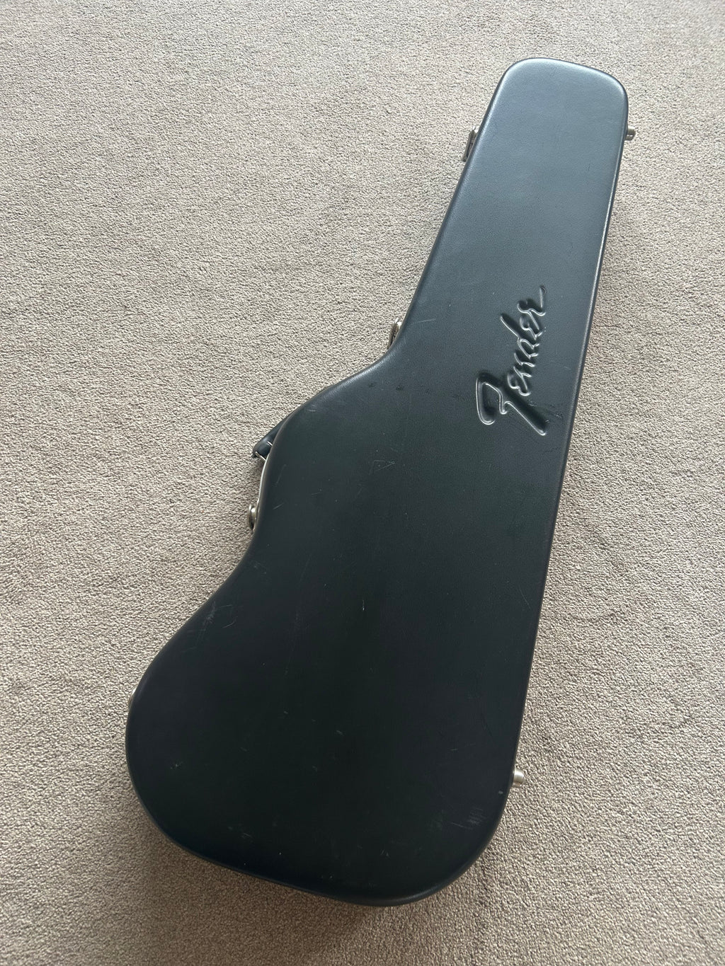 Fender American Deluxe Stratocaster with Rosewood Fretboard 3-Color Sunburst w Hardcase