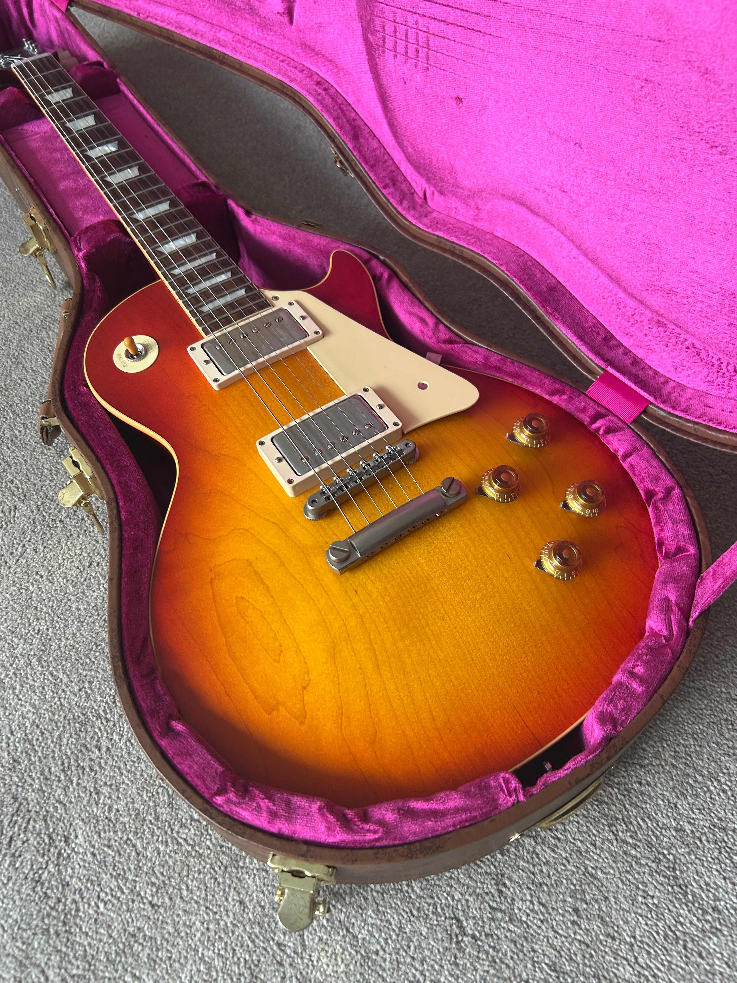 Gibson Custom Shop '58 Les Paul Standard Reissue Washed Cherry Sunburst VOS