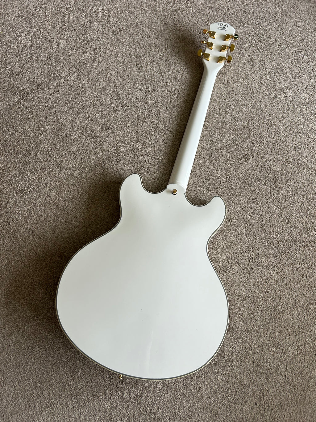 Sire Larry Carlton H7 White w Gold Hardware