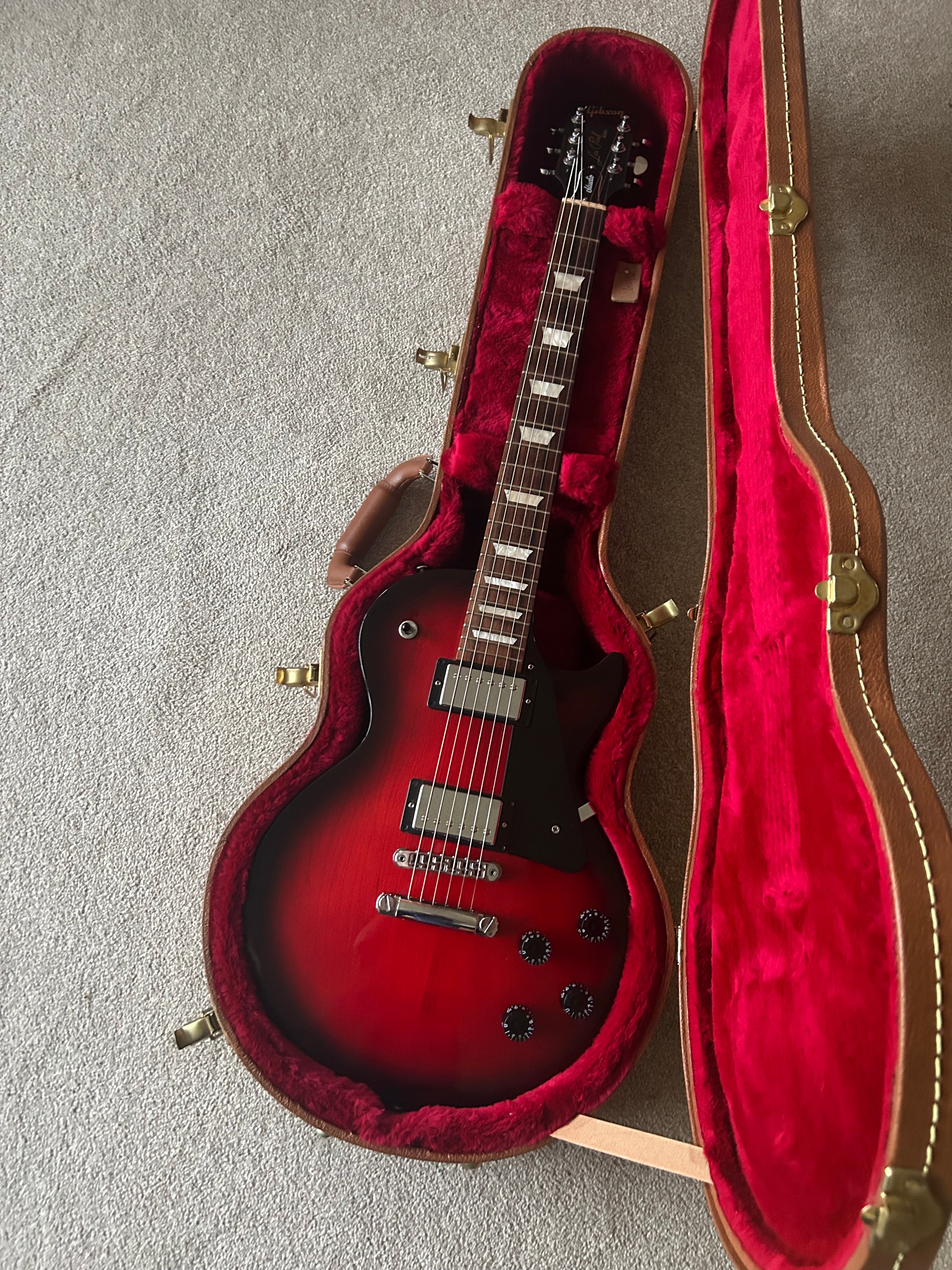 Gibson Les Paul Studio w Gibson USA Hardcase