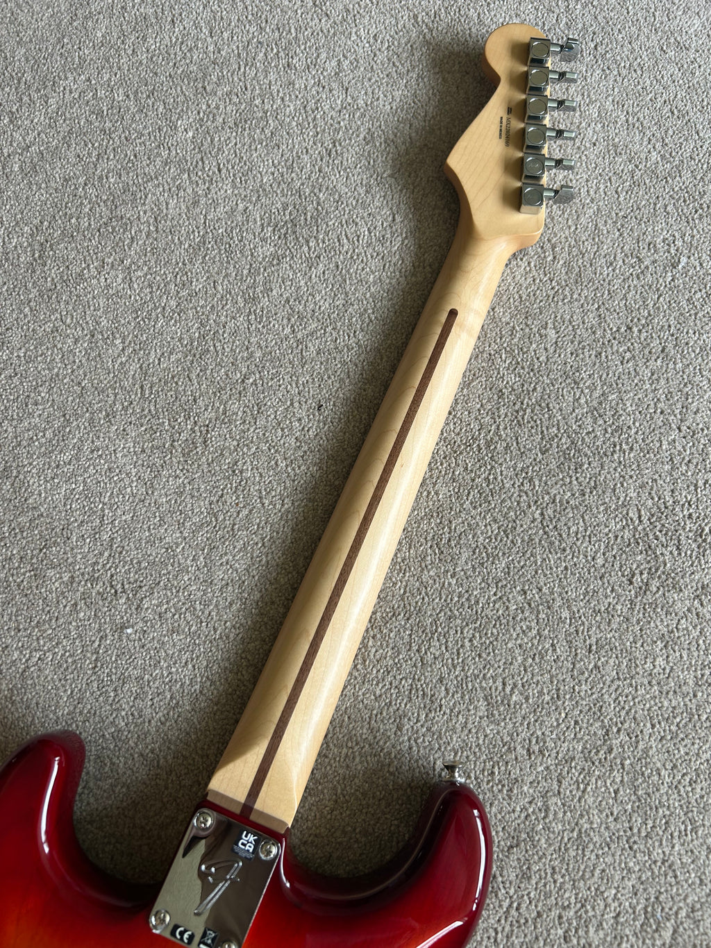 Fender Player Stratocaster HSS Plus Top with Maple Fretboard Aged Cherry Burst