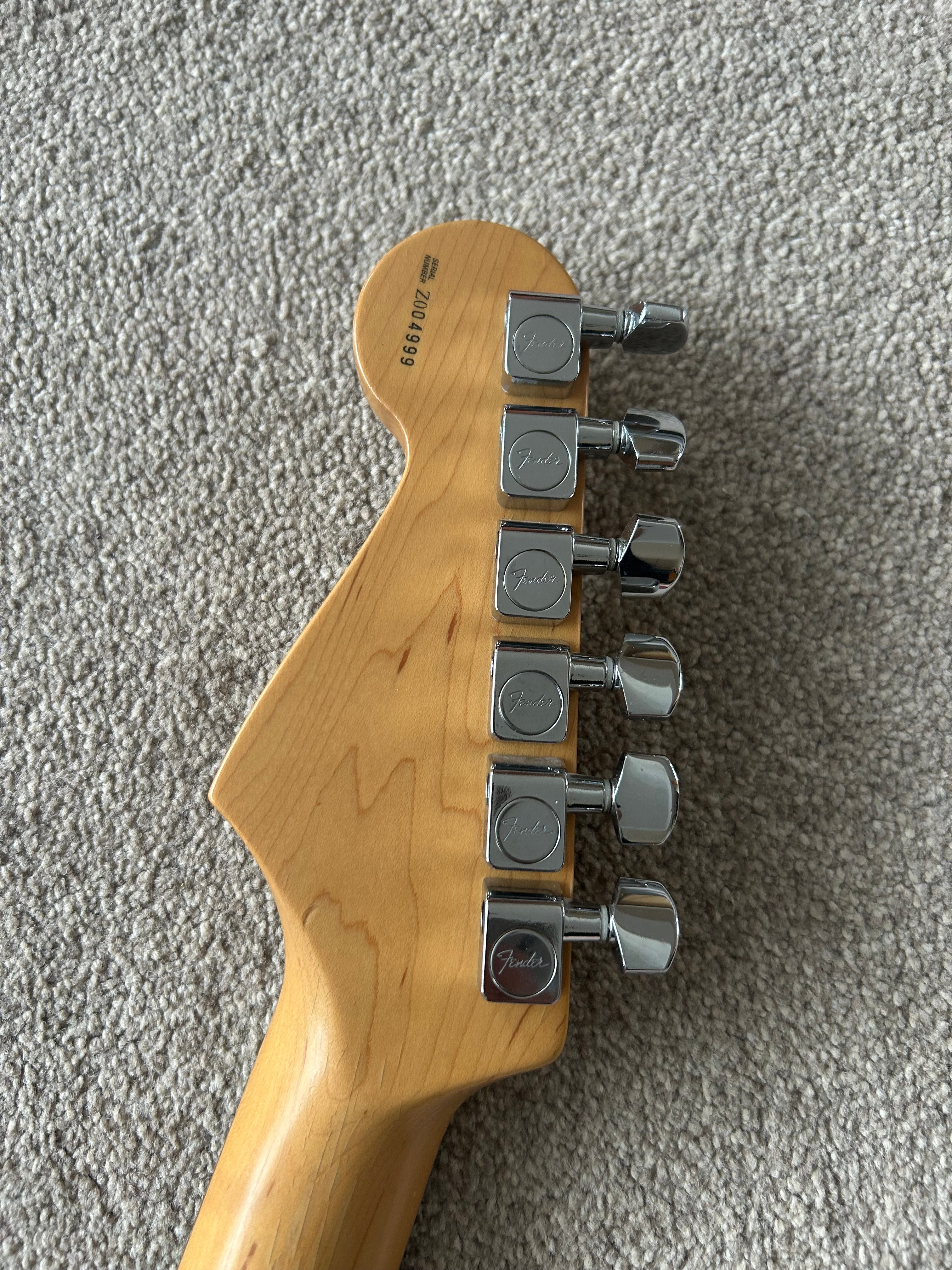 Fender Stratocaster 2000 American Standard Neck/ 1989 American Standard Body Sunburst w Bare Knuckle Pickups