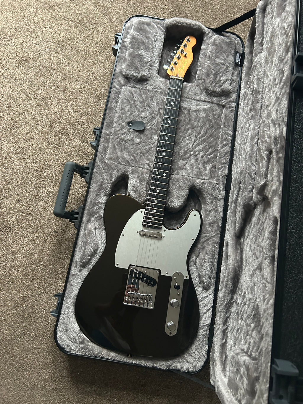 Fender American Ultra II Telecaster with Ebony Fretboard 2024 Texas Tea