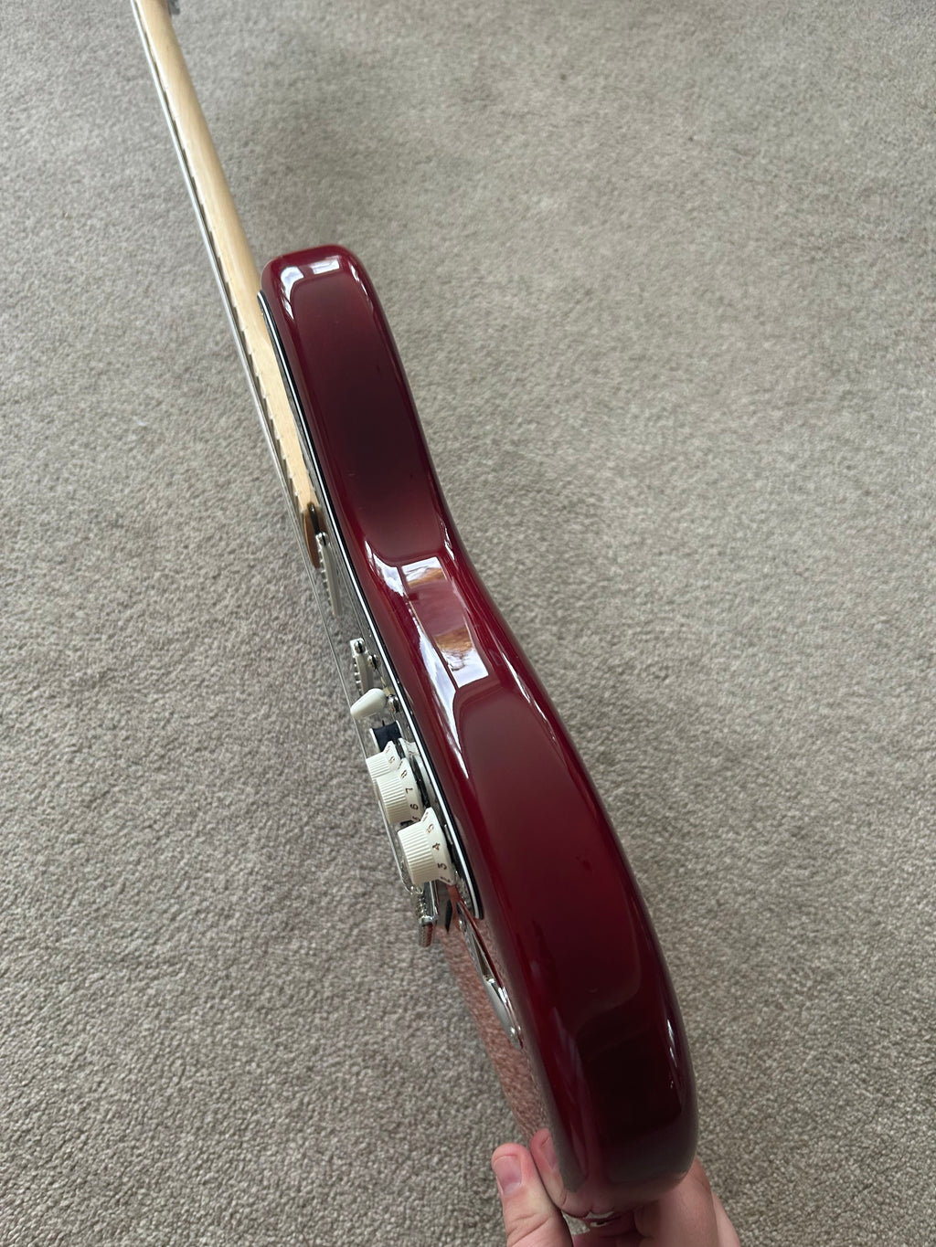 Fender Player Stratocaster HSS Plus Top with Maple Fretboard Aged Cherry Burst