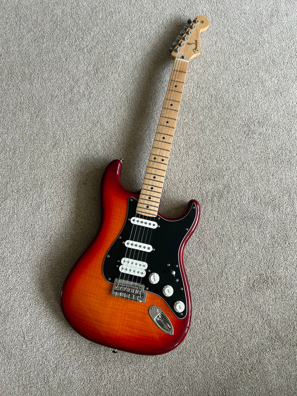Fender Player Stratocaster HSS Plus Top with Maple Fretboard Aged Cherry Burst