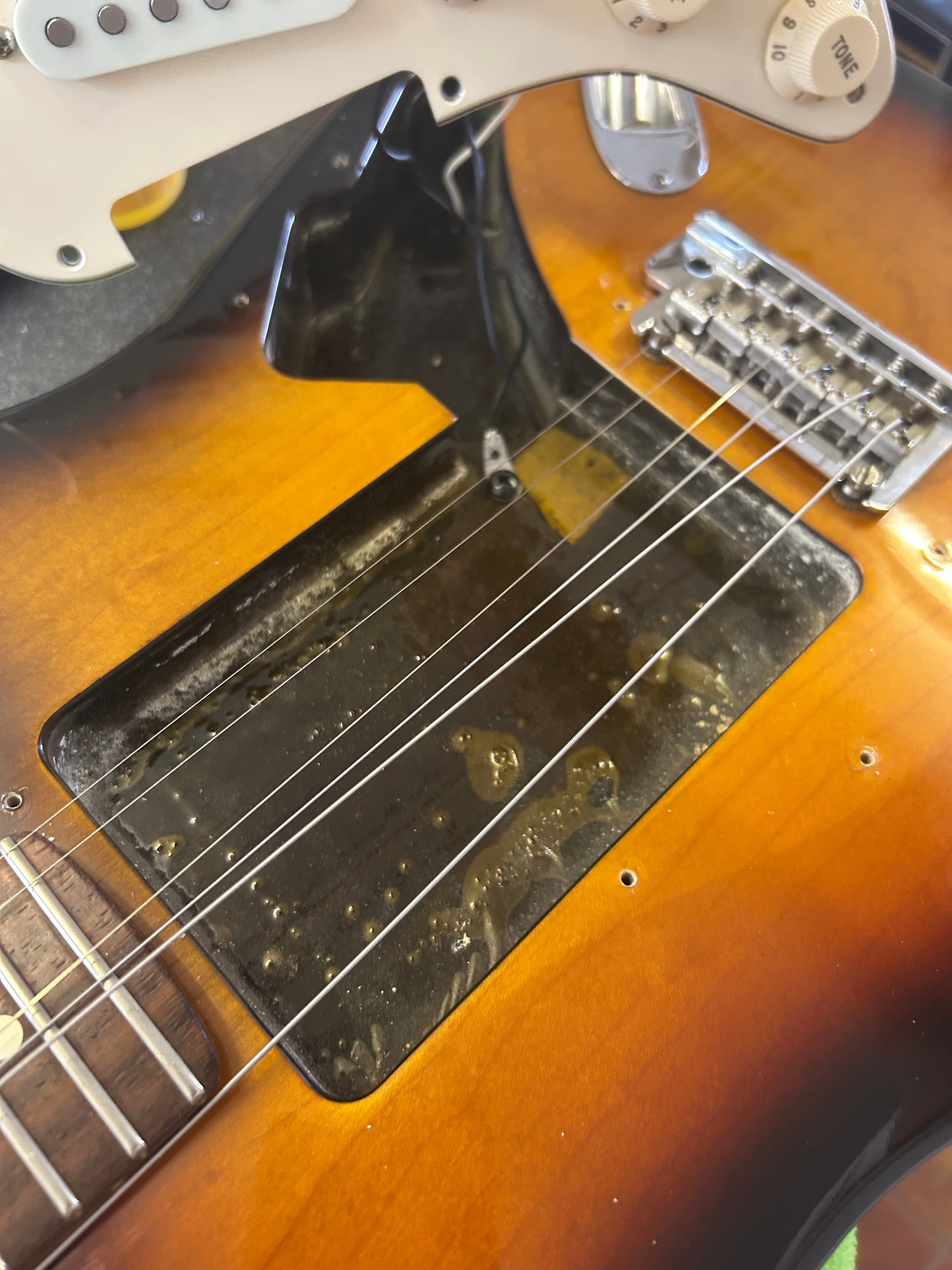 Fender Stratocaster 2000 American Standard Neck/ 1989 American Standard Body Sunburst w Bare Knuckle Pickups