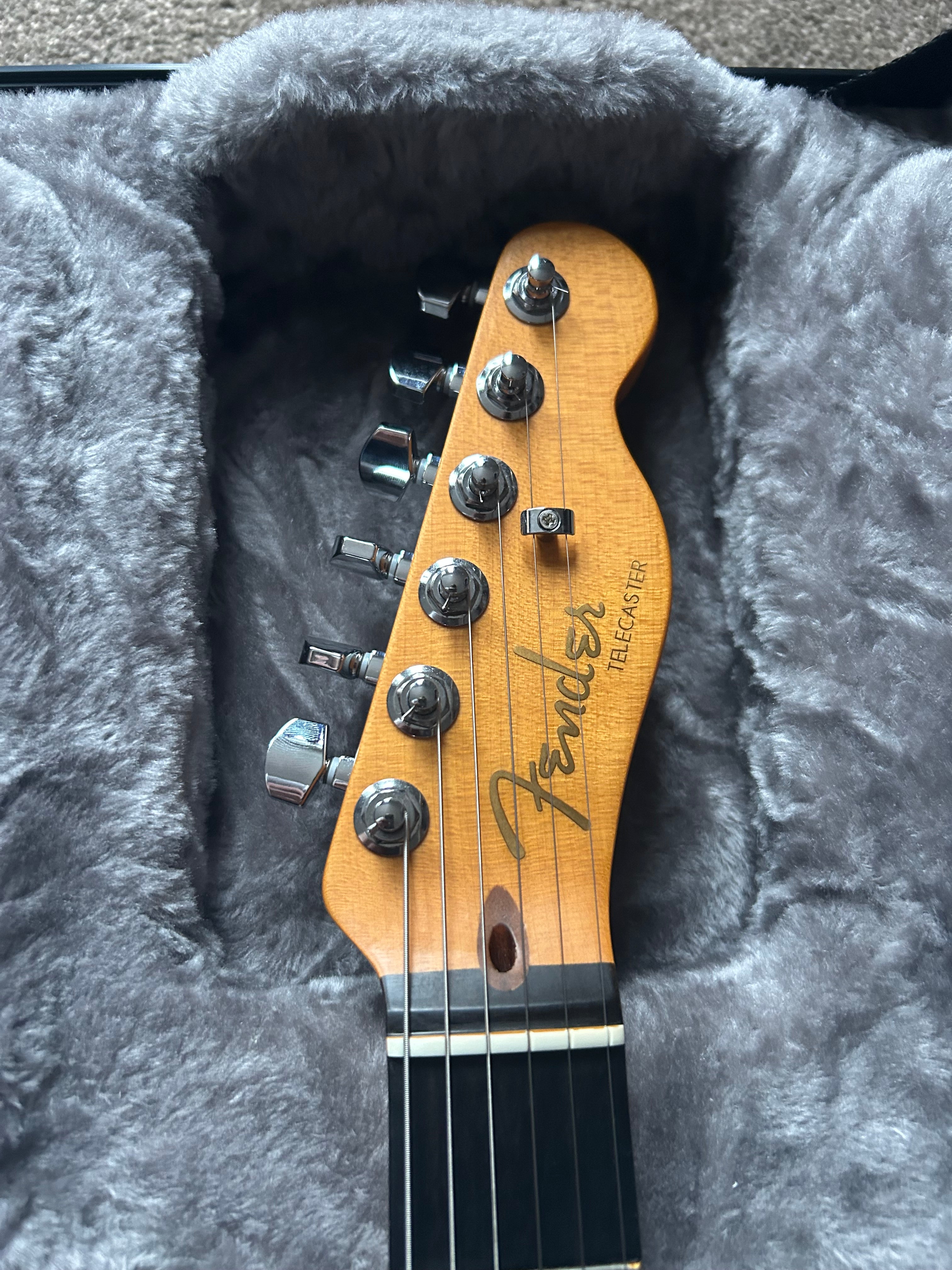 Fender American Ultra II Telecaster with Ebony Fretboard 2024 Texas Tea