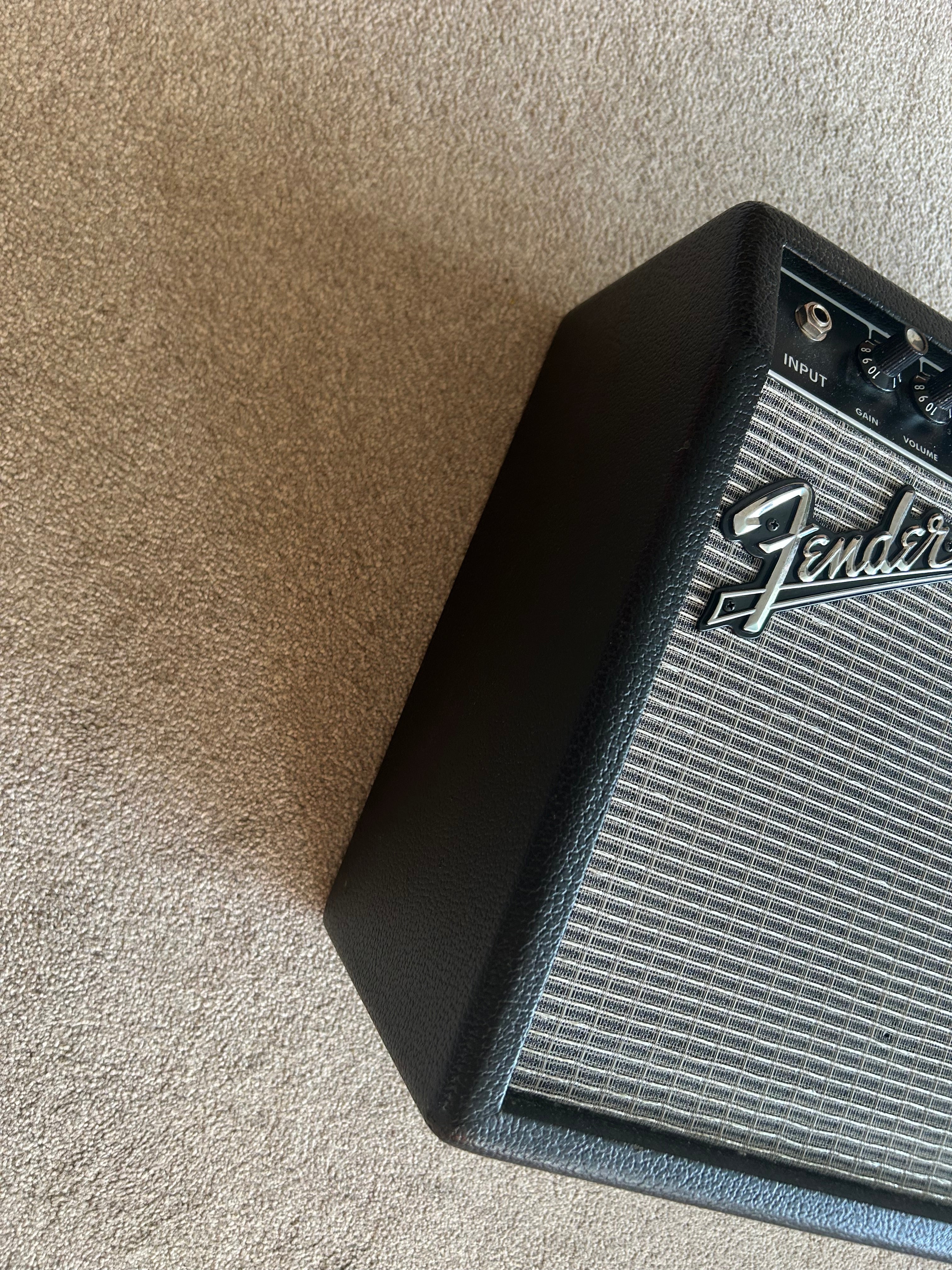 Fender Vibro Champ XD 5-Watt 1x8" Guitar Combo Black