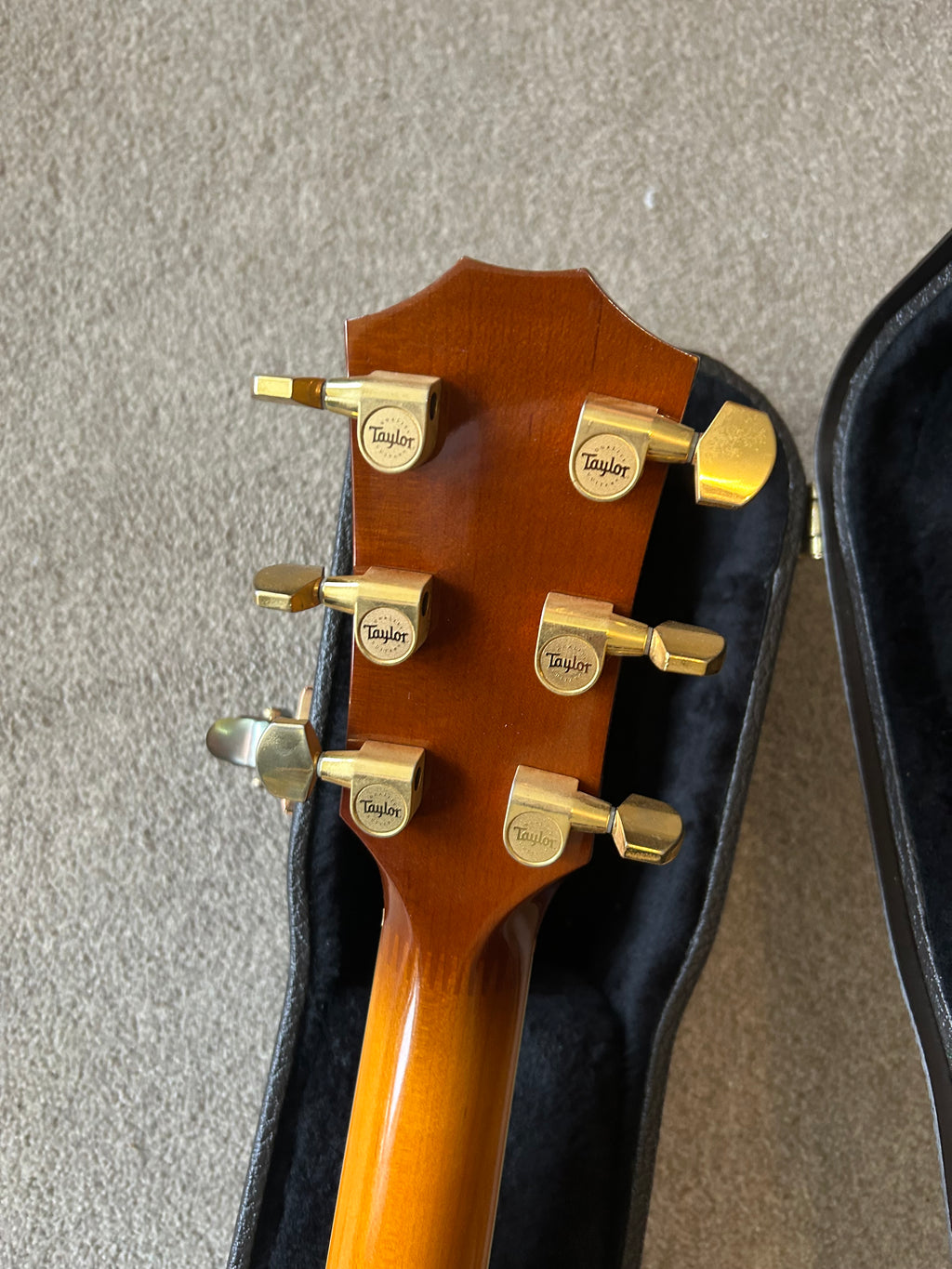 Taylor 614CE Honeyburst
