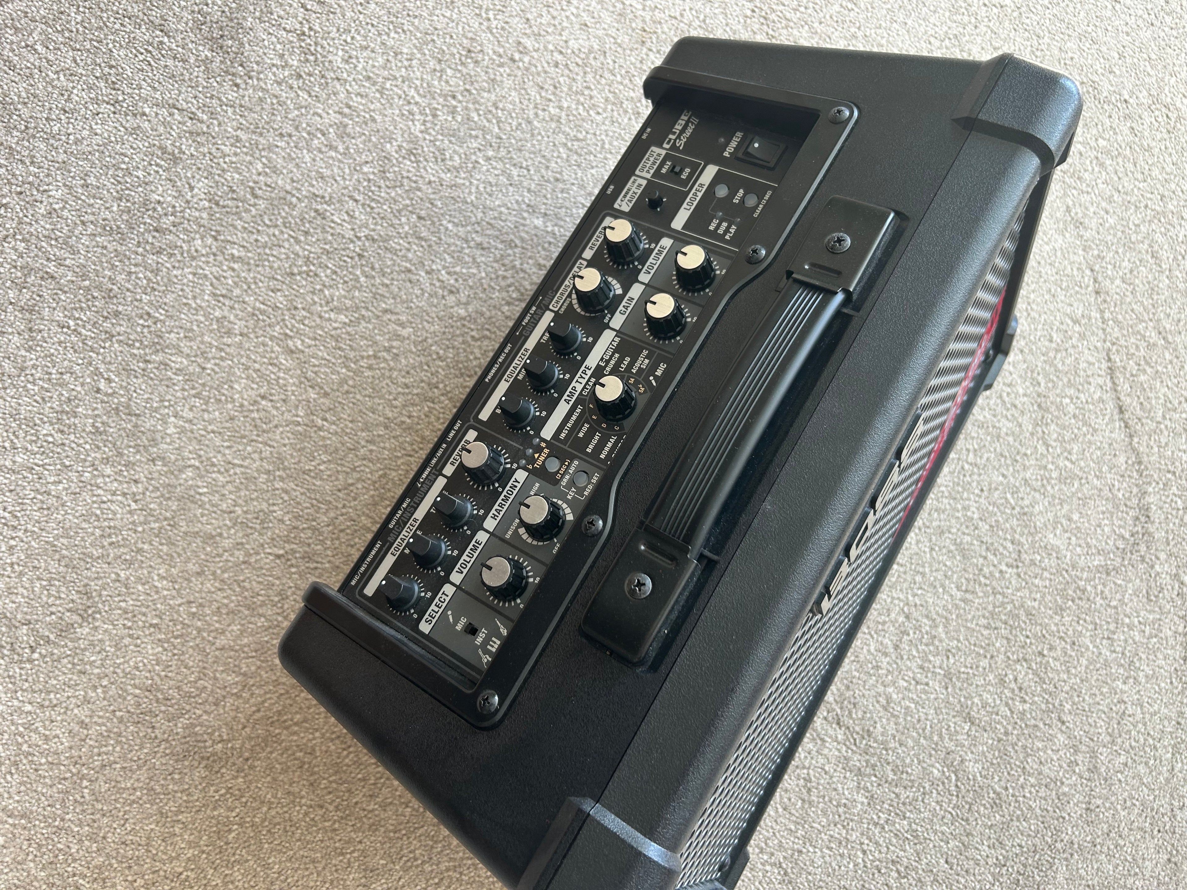 Boss Cube Street II 2-Channel 10-Watt 2x6.5" Battery-Powered Guitar Combo Black