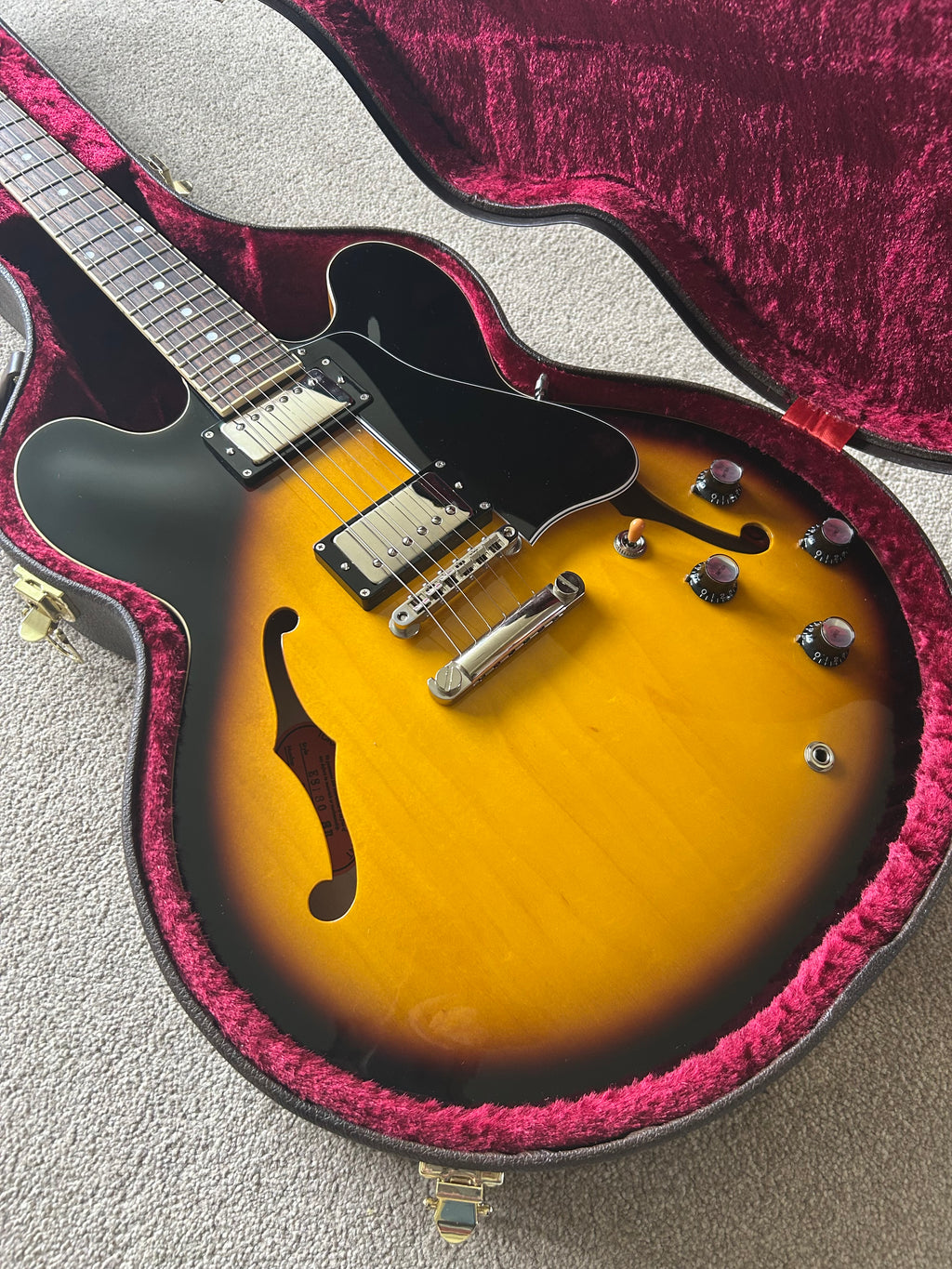 Tokai ES180
