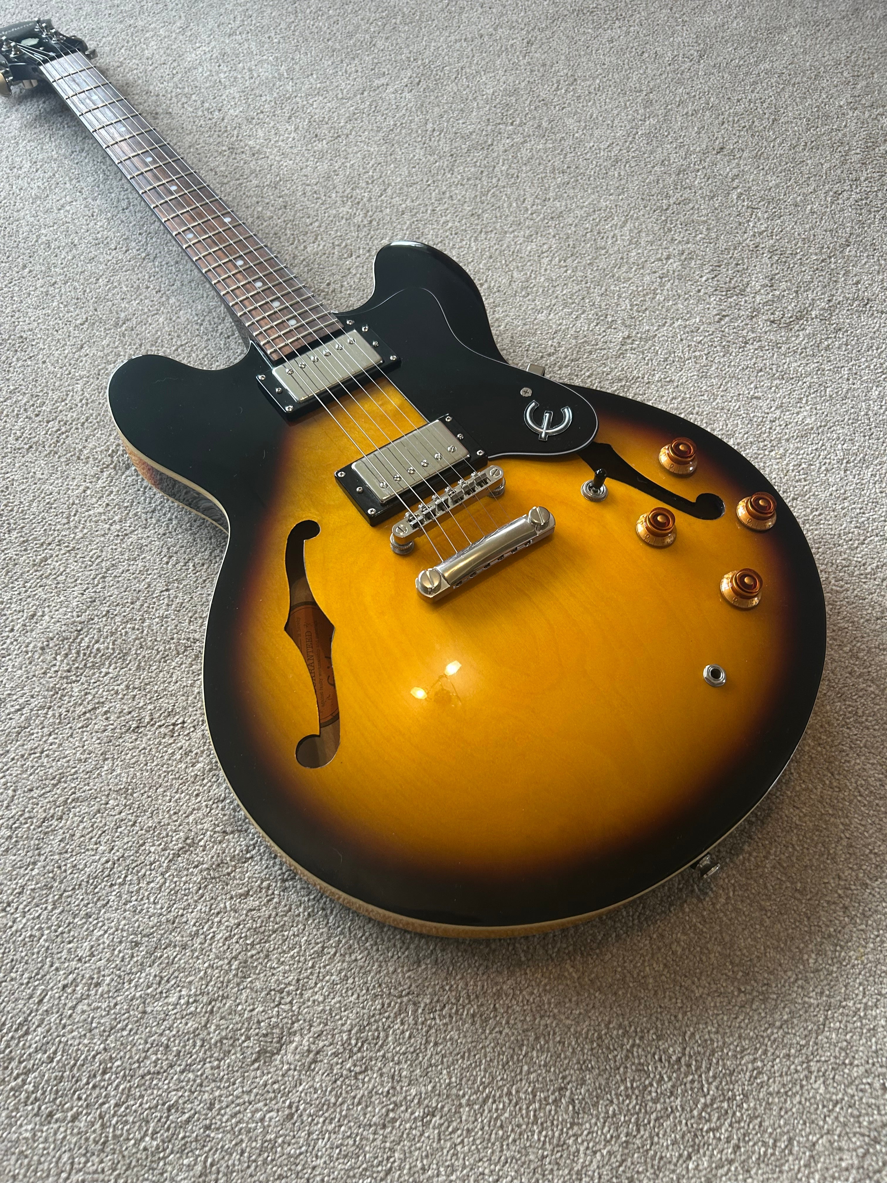 Epiphone 335 Dot Semi Hollow Sunburst Electric Guitar