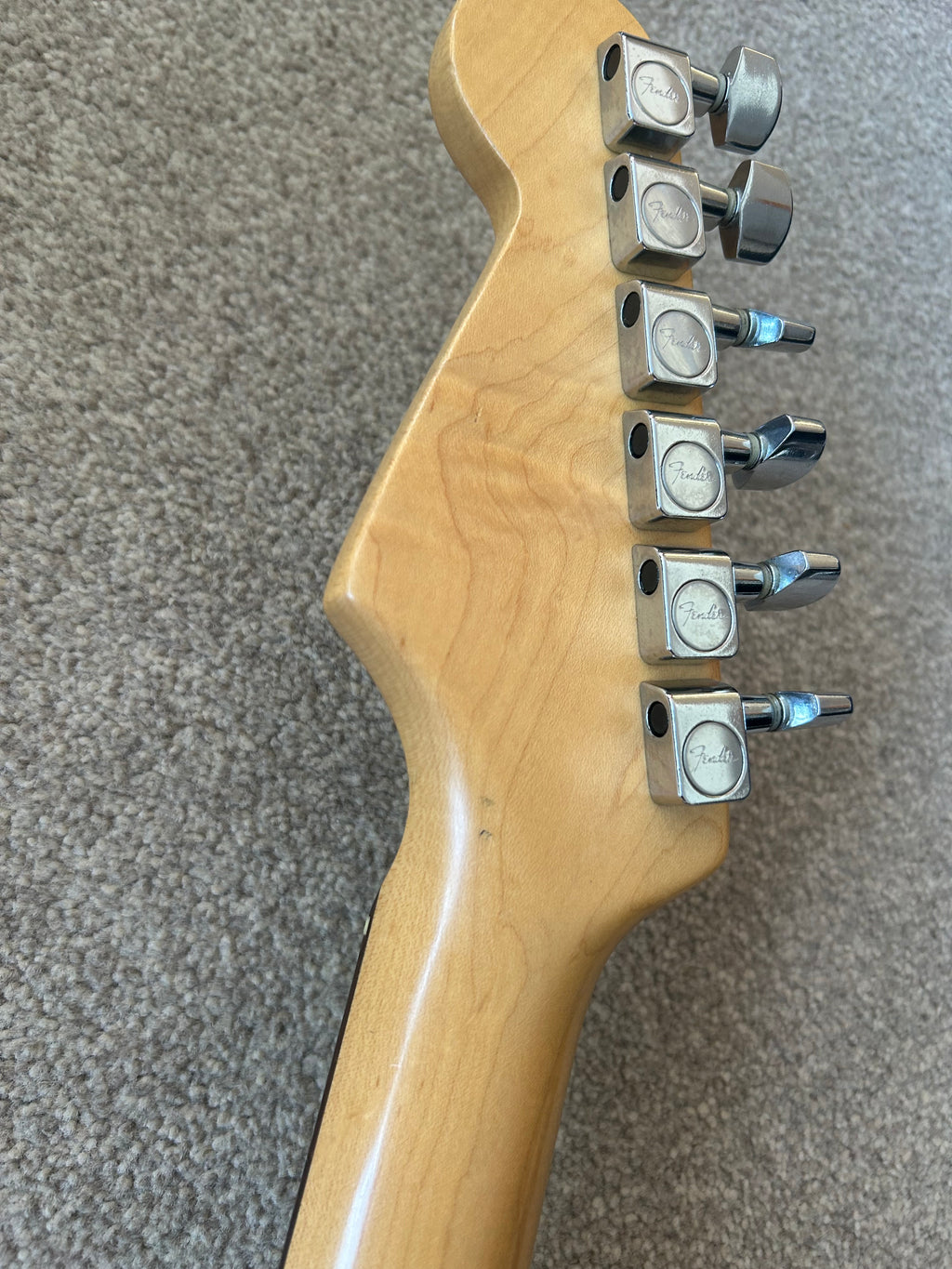 Fender American Standard Stratocaster with Rosewood Fretboard 1988 Brown Sunburst