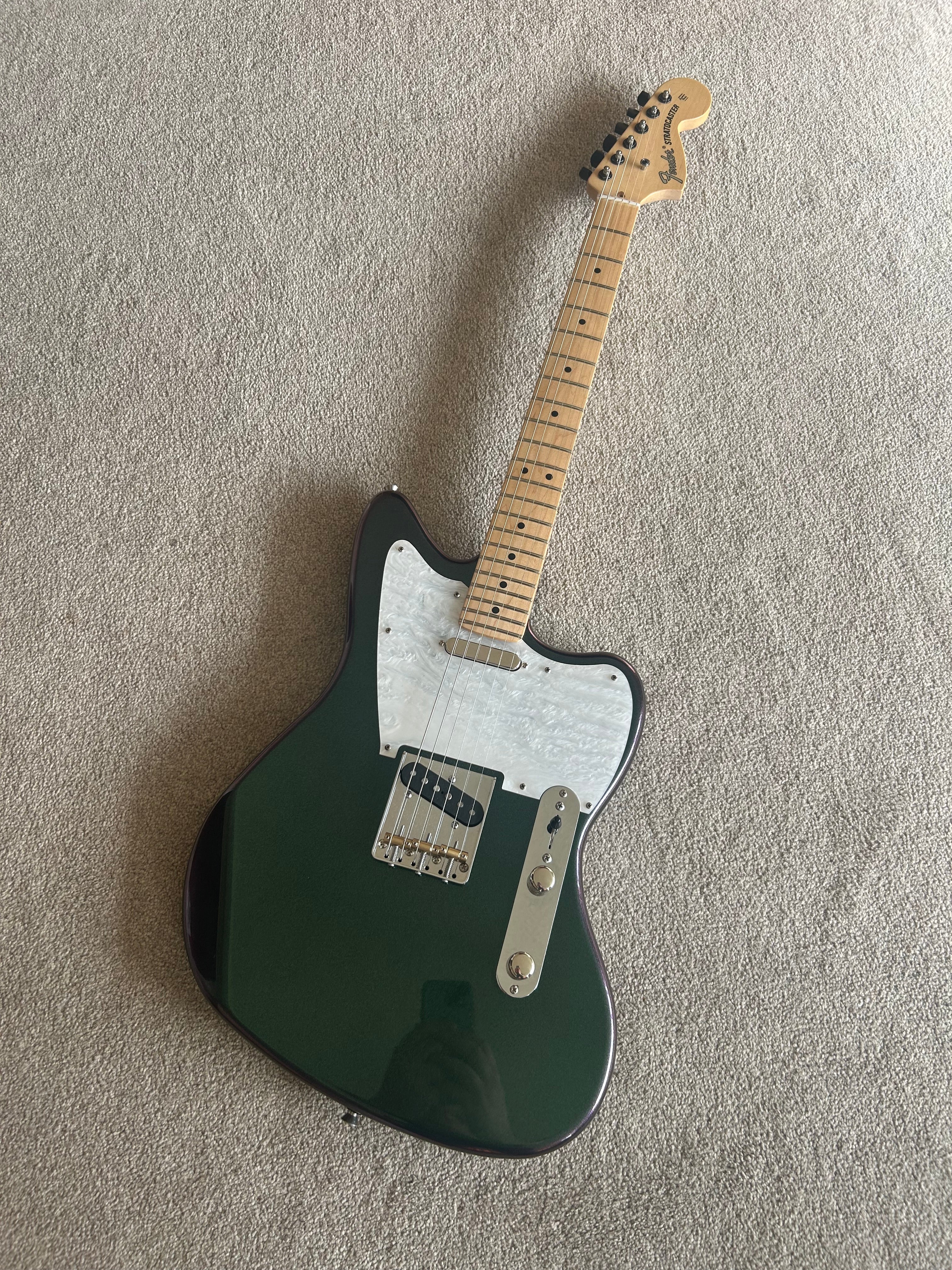 (Guitar Garage Build) Fender Jazzcaster Chameleon Green
