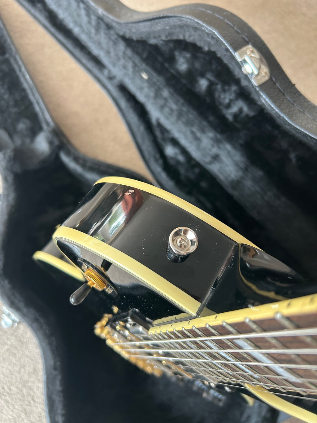 Epiphone Les Paul Custom Black Beauty (3-Pickup) Ebony (Upgraded Burstbucker Pro Pickups)
