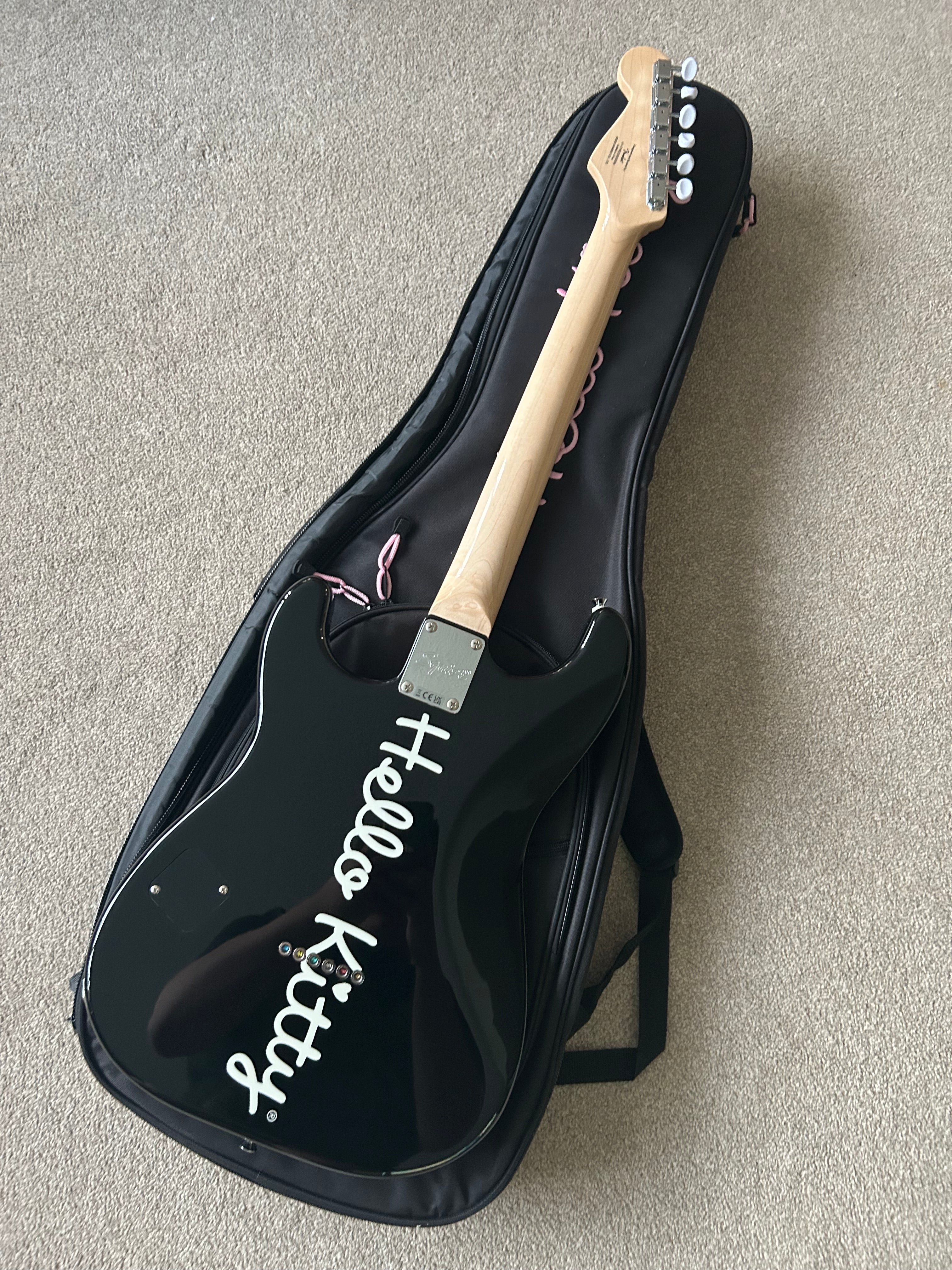 Squier Hello Kitty Stratocaster Black w Matching Gigbag