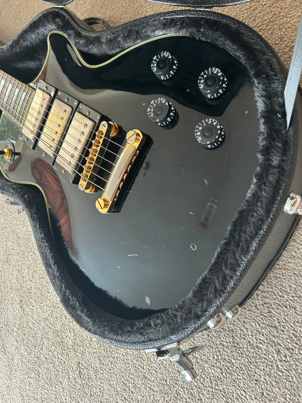 Epiphone Les Paul Custom Black Beauty (3-Pickup) Ebony (Upgraded Burstbucker Pro Pickups)