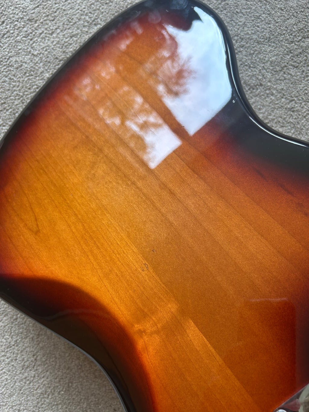 Fender Player Jazzmaster HH with Pau Ferro Fretboard 3-Color Sunburst