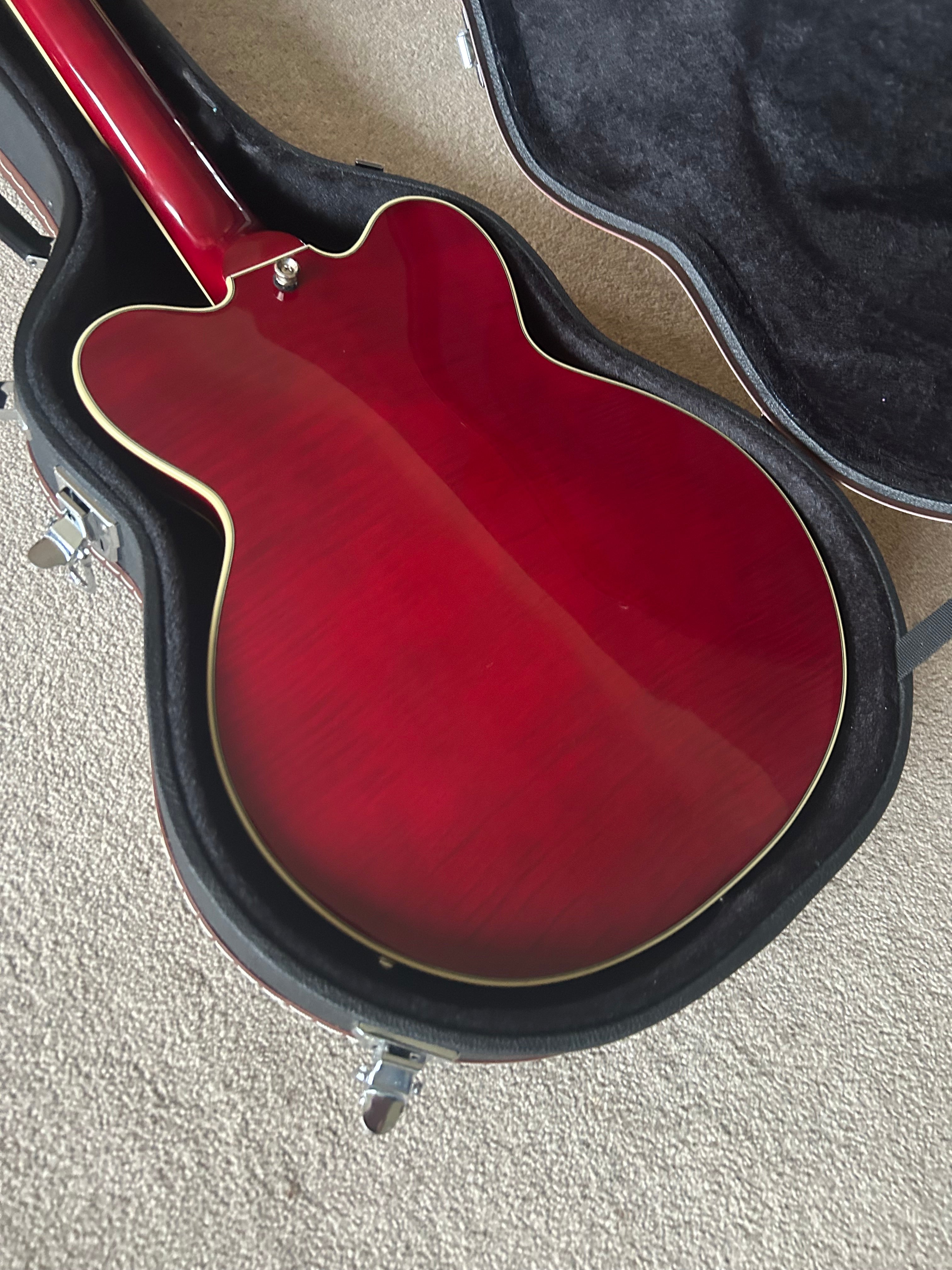 Hofner Contemporary Series Verythin Deluxe Transparent Red