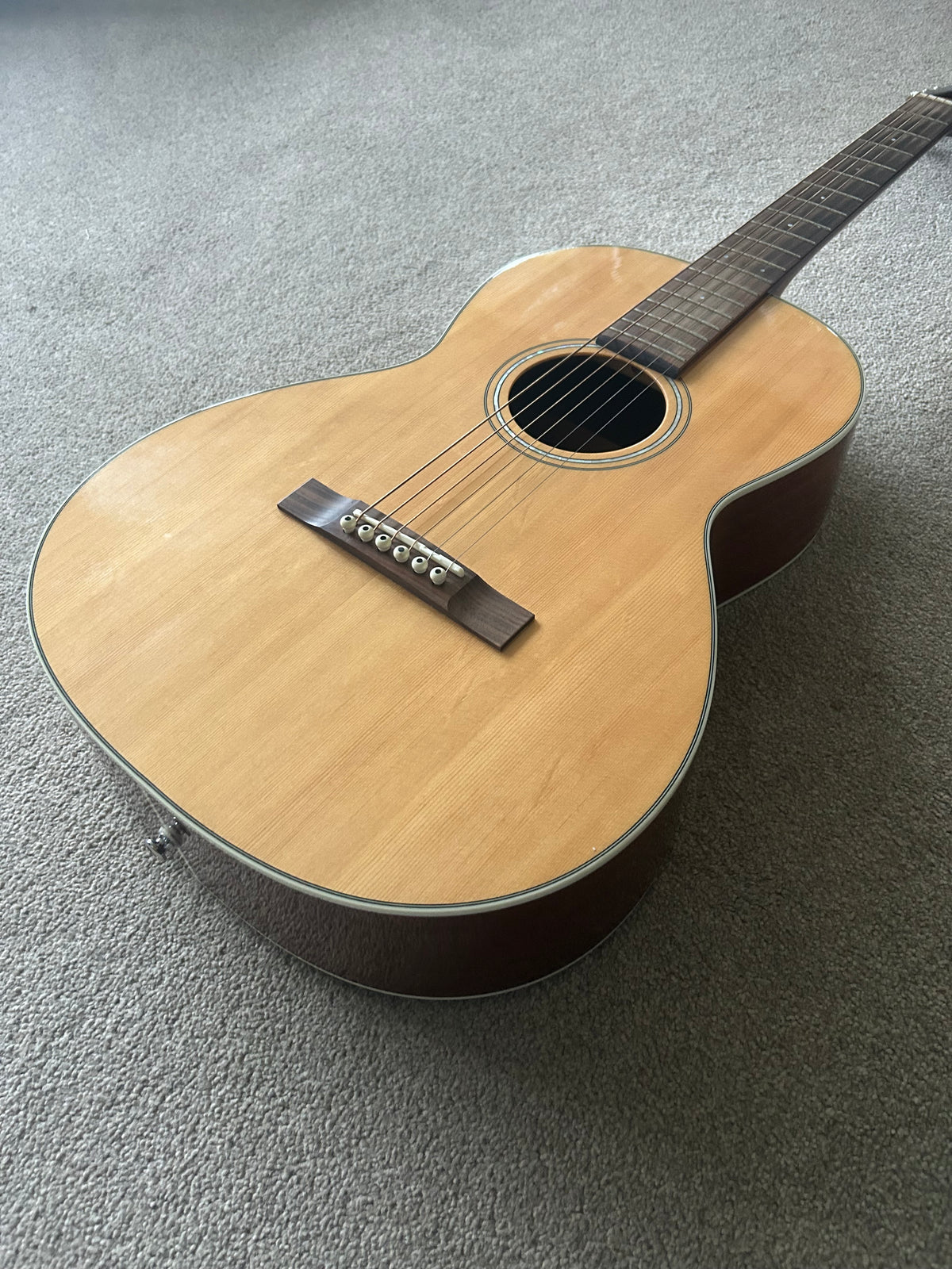 Guild Westerly Collection P-240 Memoir Natural