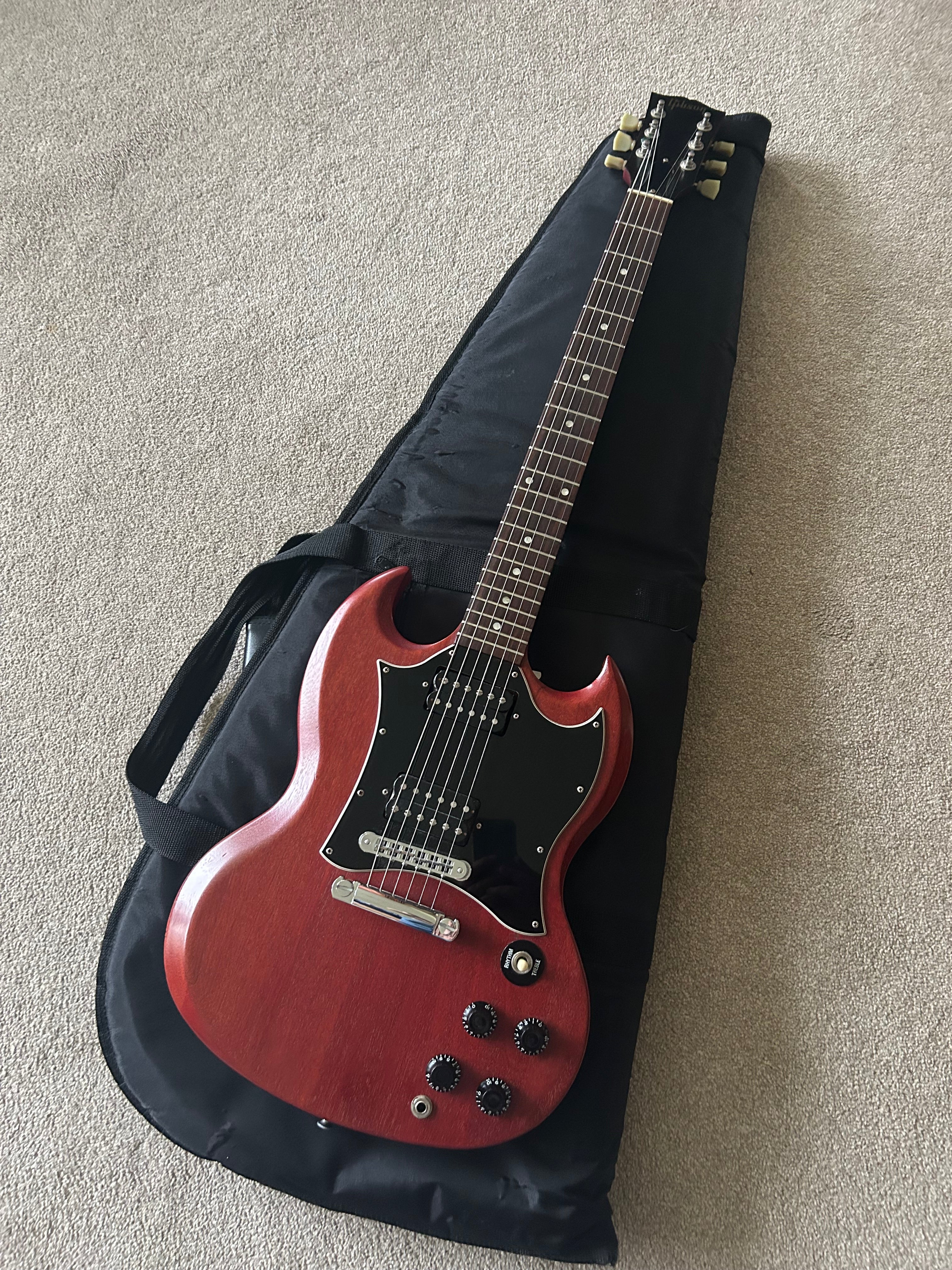 Gibson SG Special Faded with Rosewood Fretboard Worn Cherry