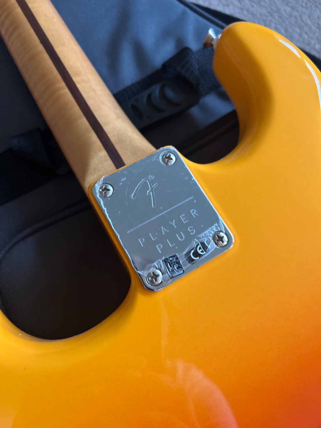 Fender Player Plus Stratocaster with Maple Fretboard Tequila Sunrise