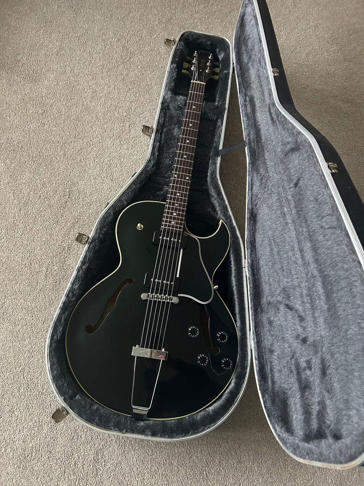 Gibson ES-135 P-100 Ebony
