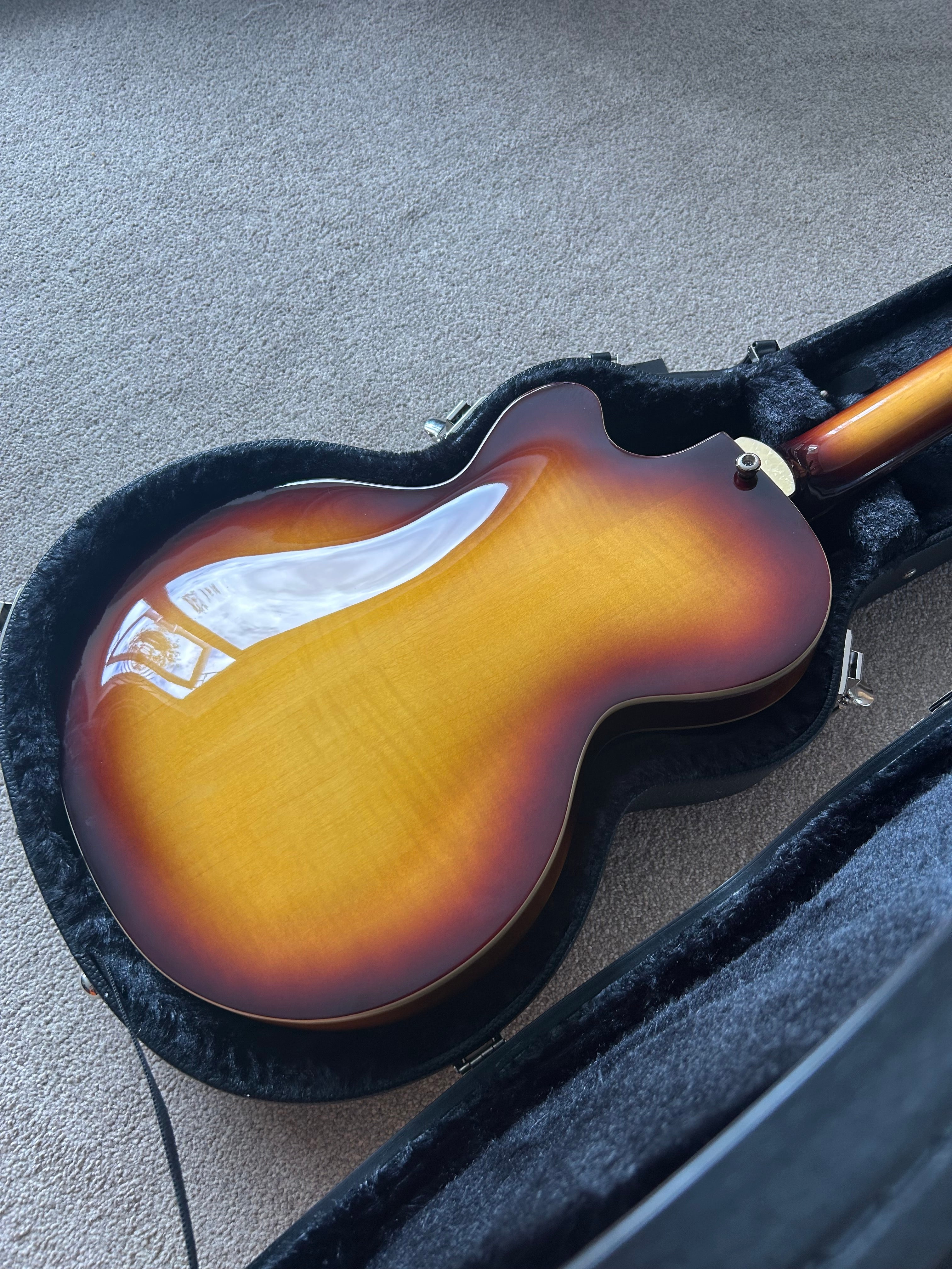 Hofner Club Ignition Bass