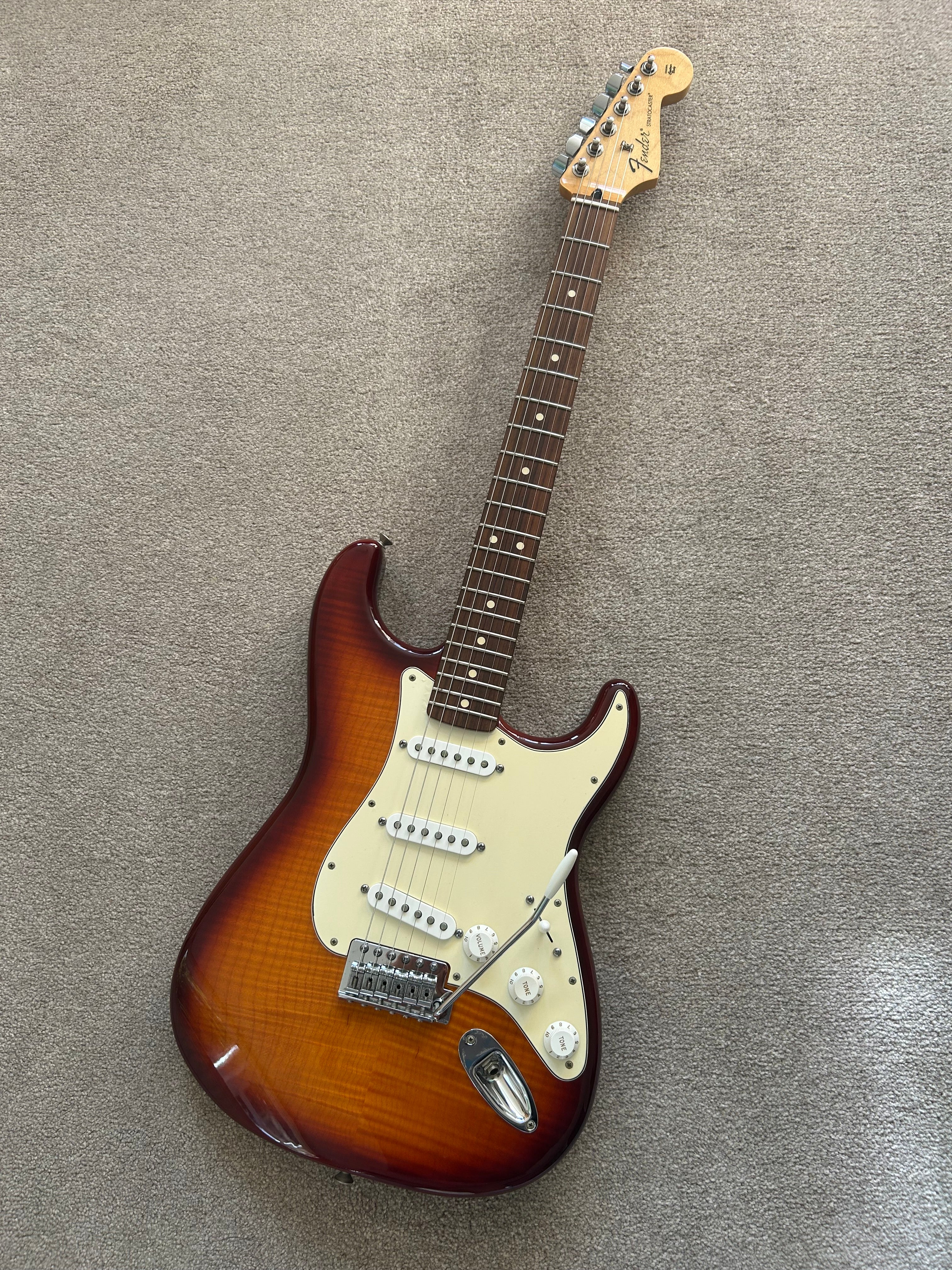 Fender Standard Stratocaster Plus Top with Rosewood Fretboard 2014 Tobacco Sunburst
