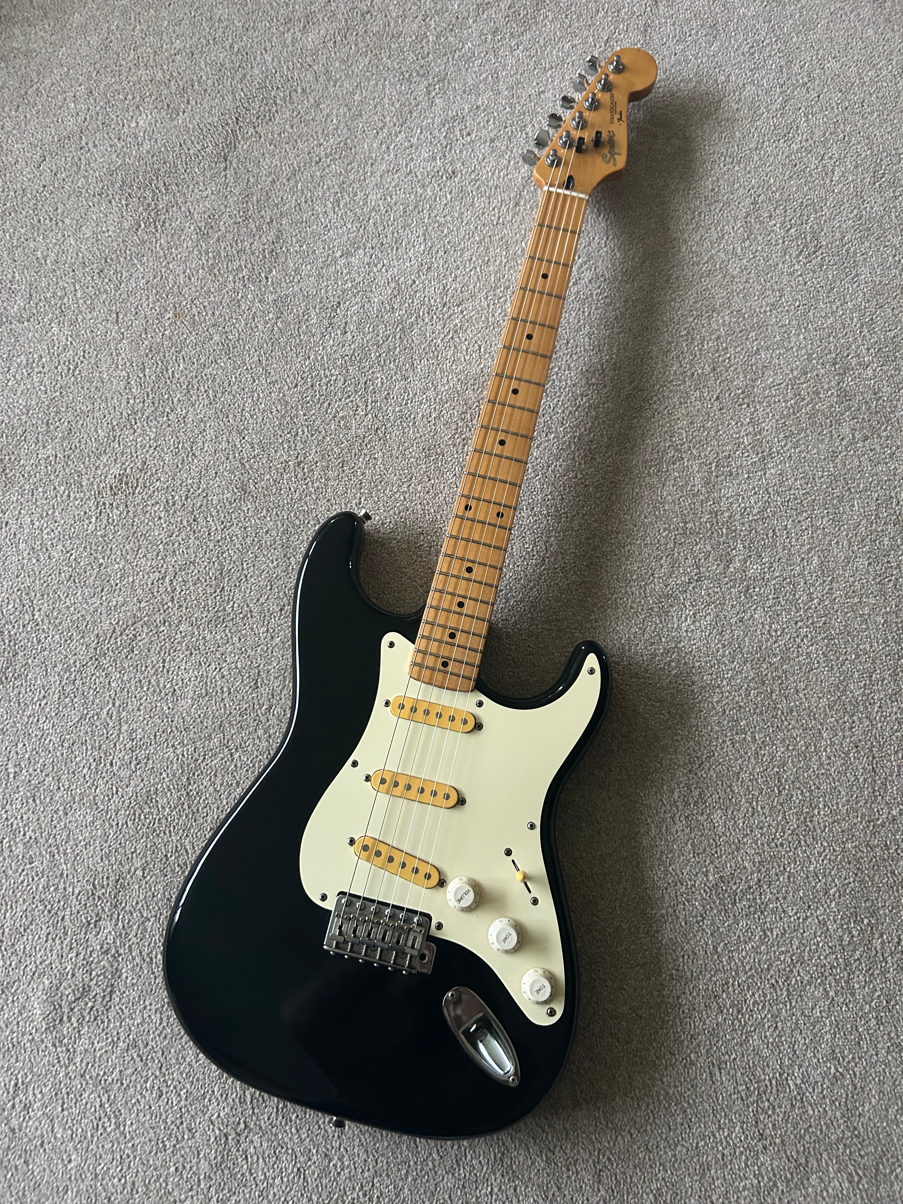 Squier E Serial Stratocaster MIK Korea