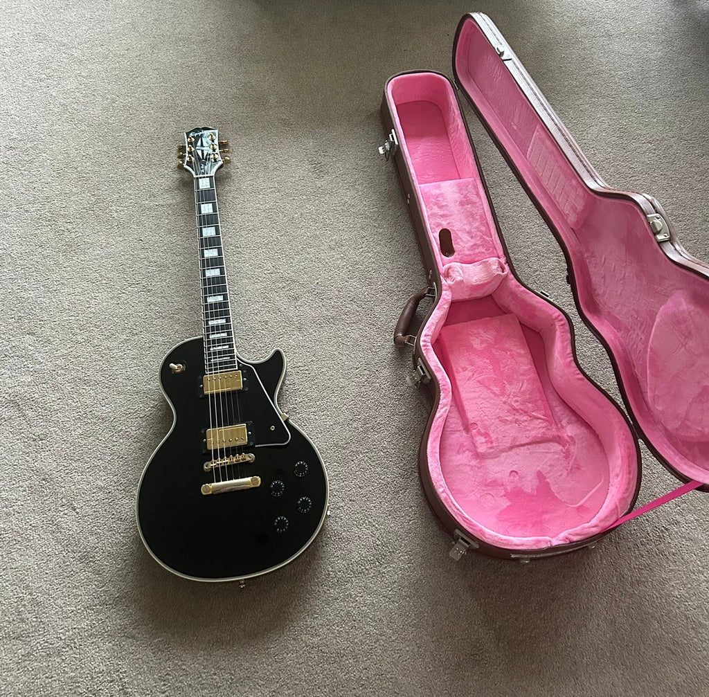 Epiphone Les Paul Custom w Fishman Pickups and Epiphone Hardcase