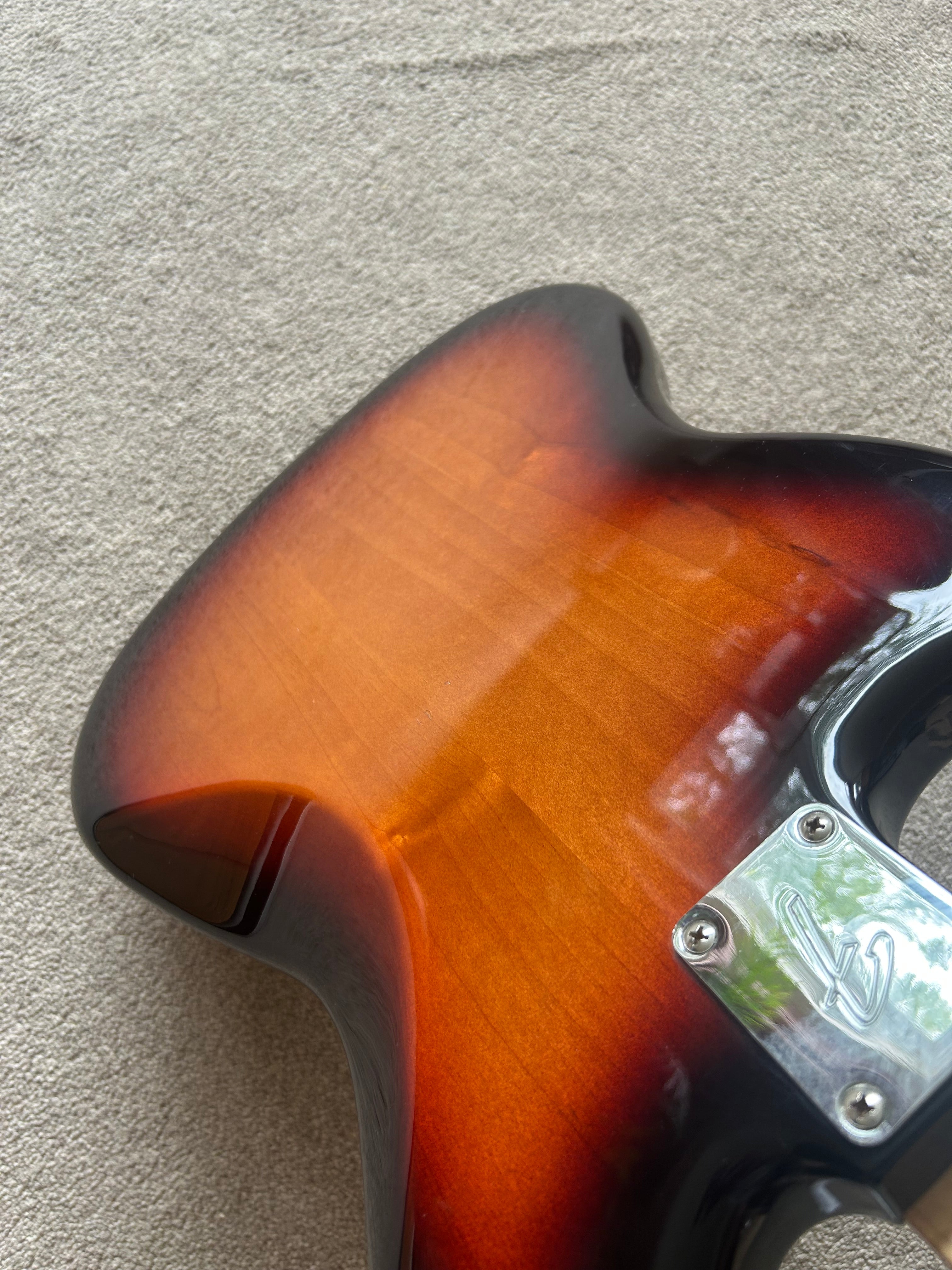 Fender Player Jazzmaster HH with Pau Ferro Fretboard 3-Color Sunburst