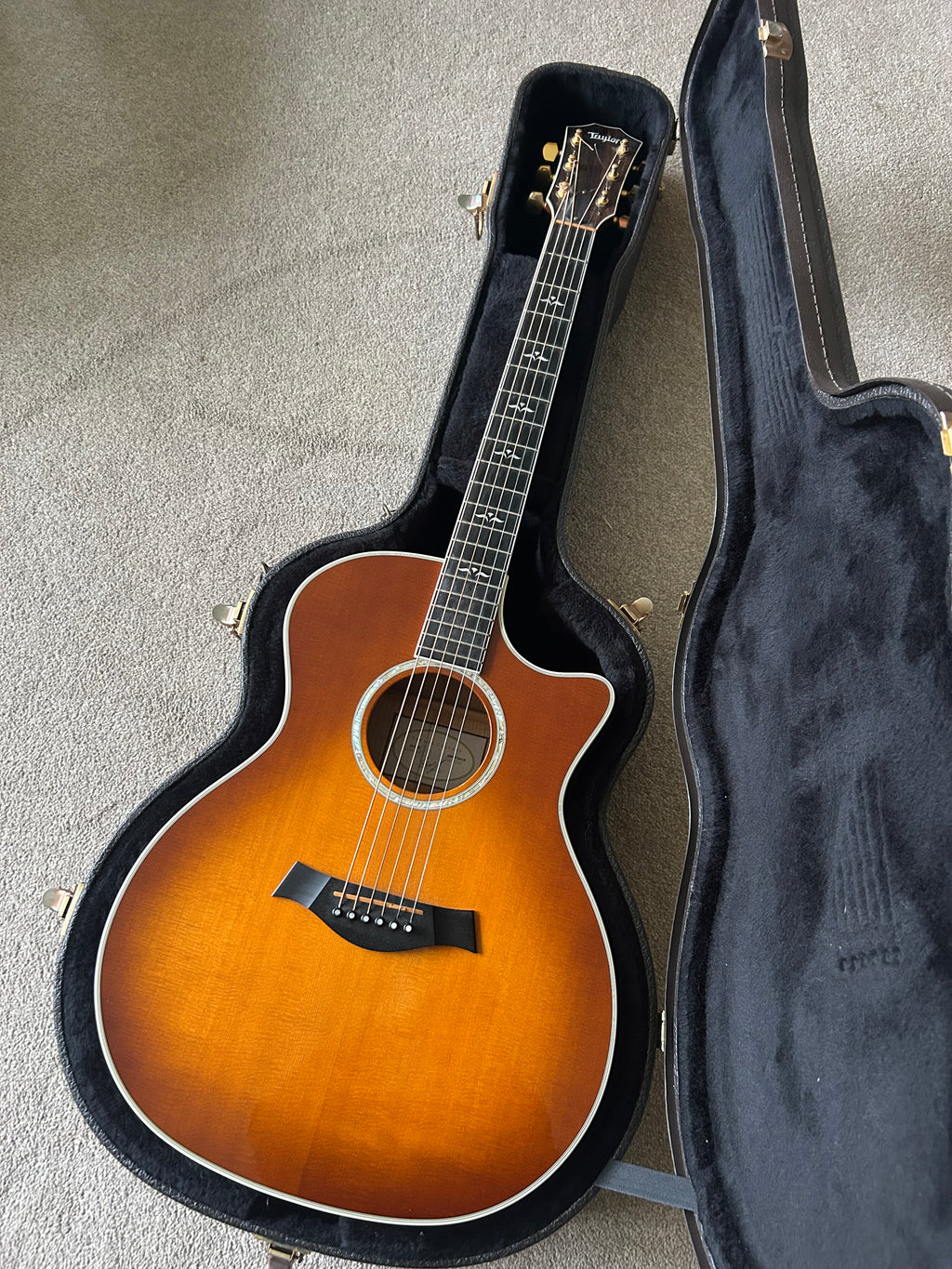 Taylor 614CE Honeyburst