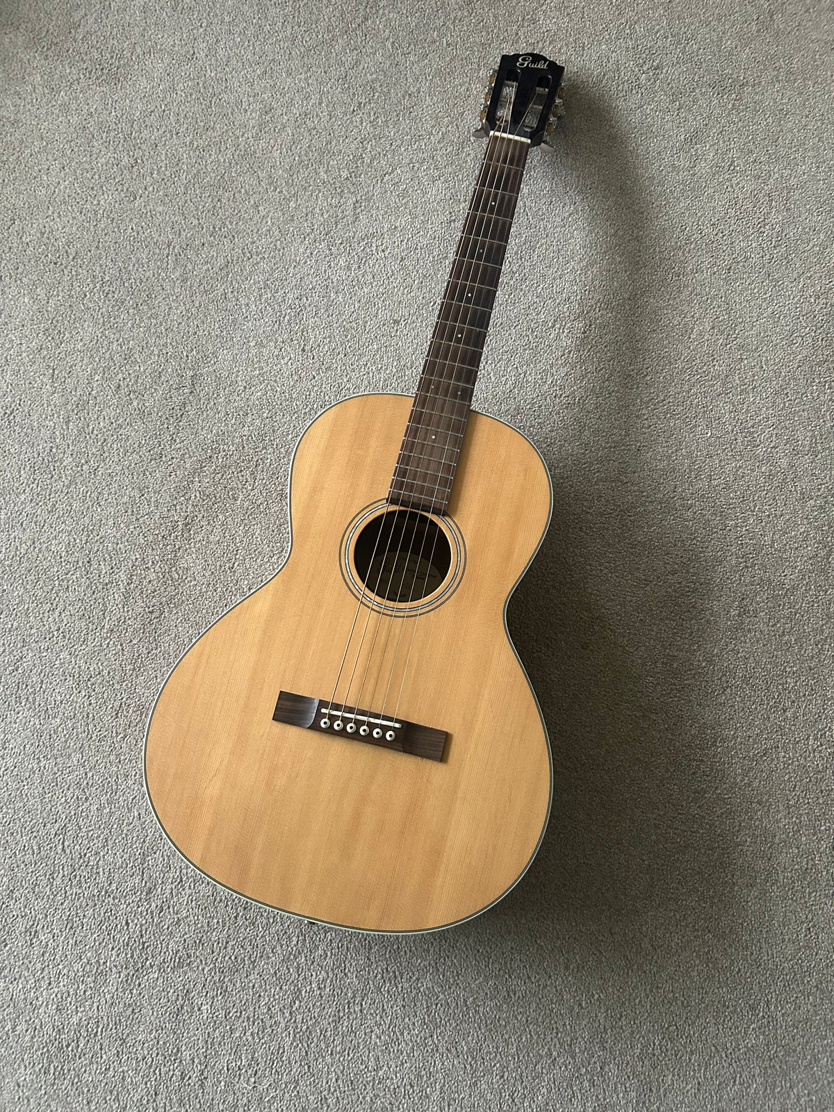 Guild Westerly Collection P-240 Memoir Natural