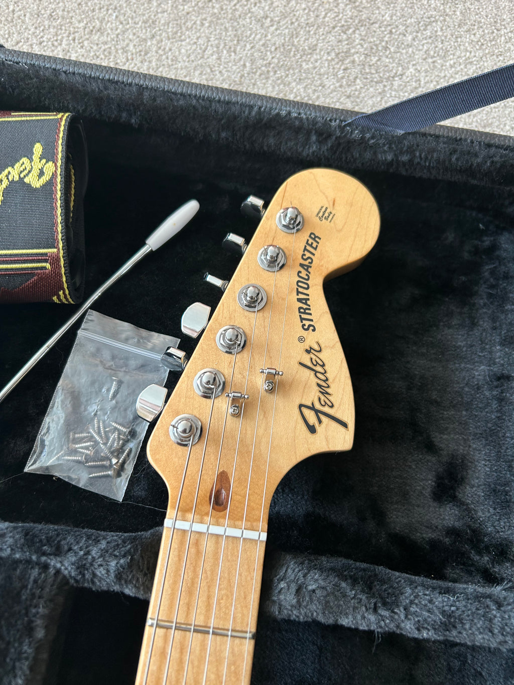 Fender American Standard 2003 Stratocaster with Replacement 2019 Fender USA Stratocaster Neck w Case