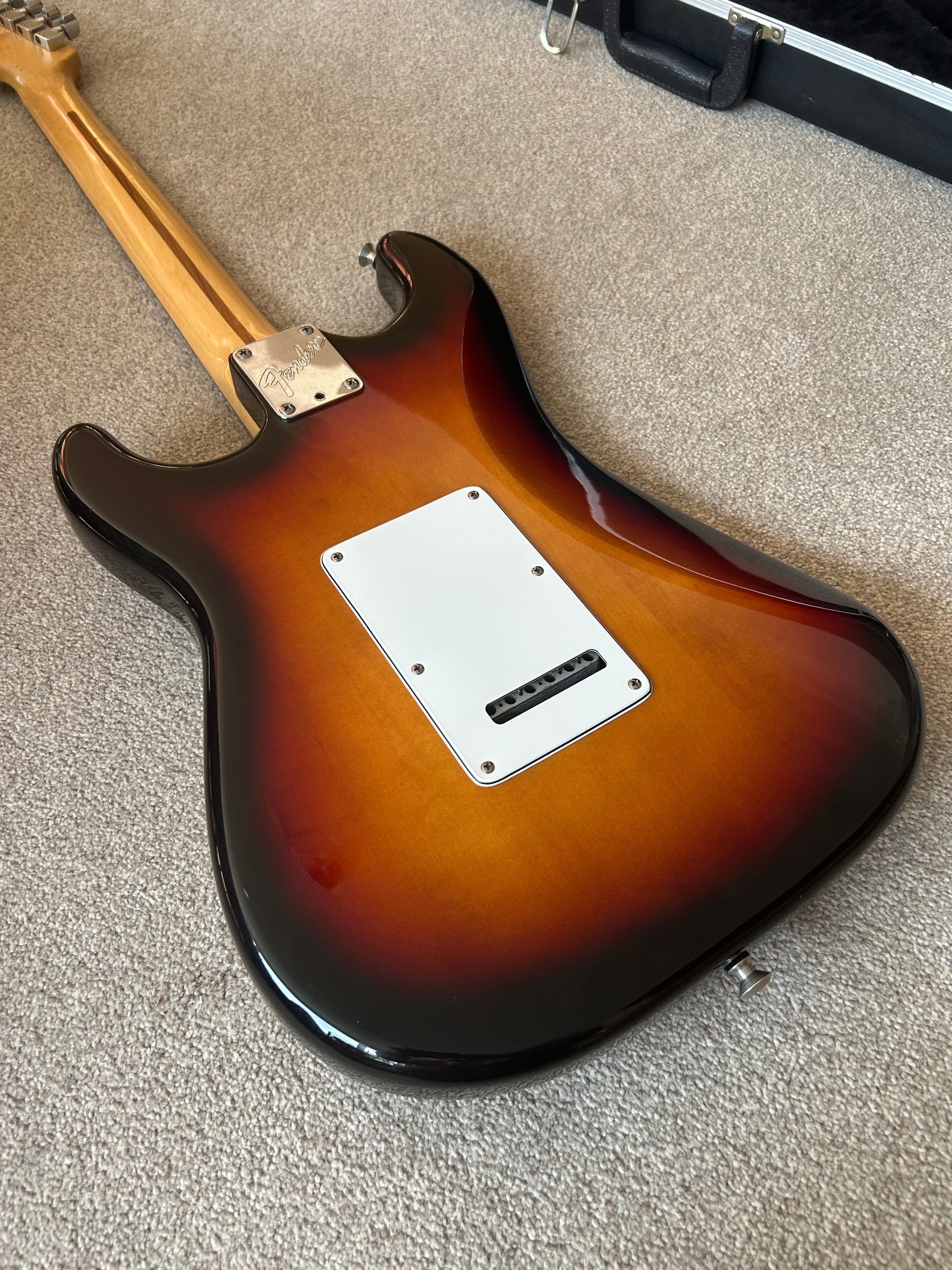 Fender American Standard Stratocaster with Rosewood Fretboard 1988 Brown Sunburst