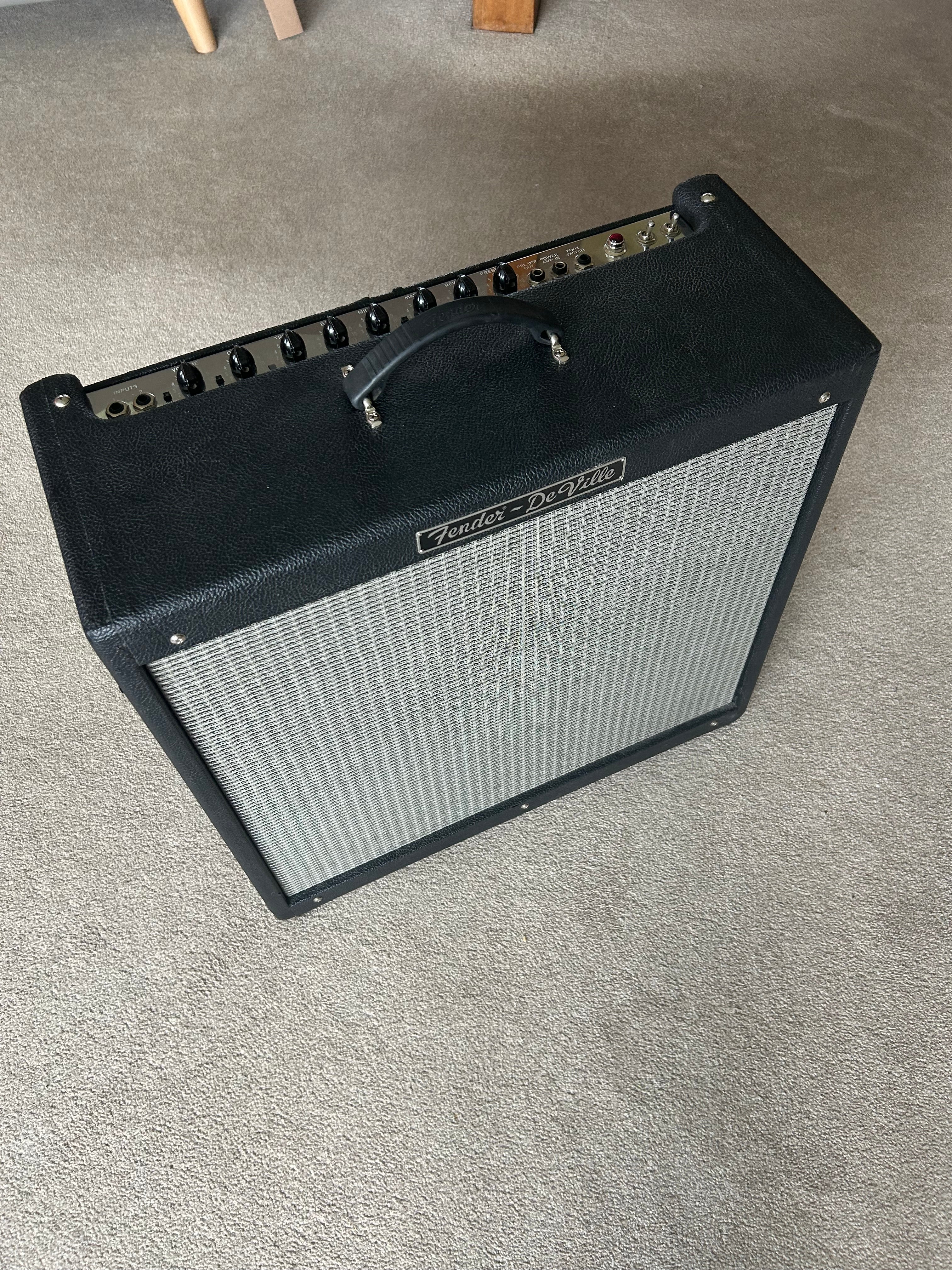 Fender Hotrod Deville 4x10