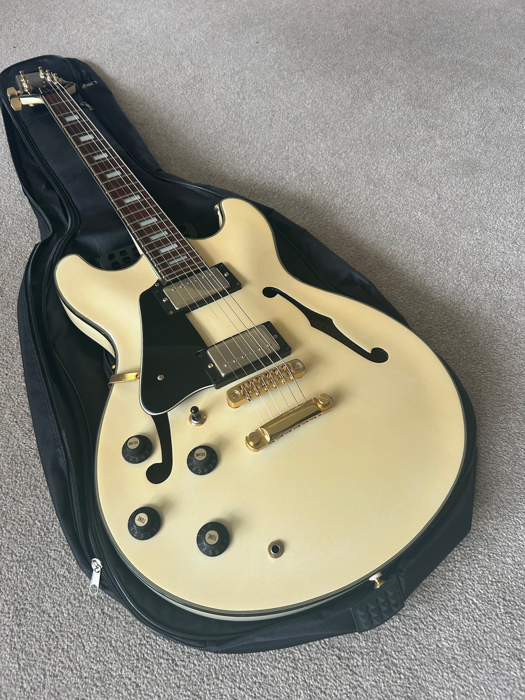 Aria Pro II TA-60 White Metallic Left Handed