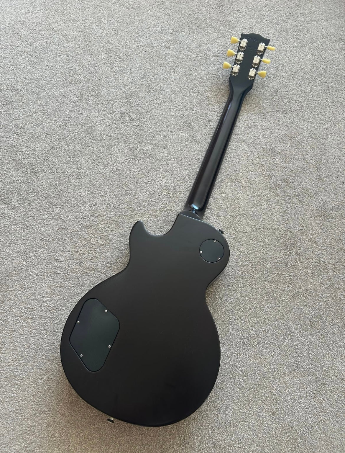 Gibson Les Paul Studio '50s Tribute with Humbuckers Satin Honeyburst
