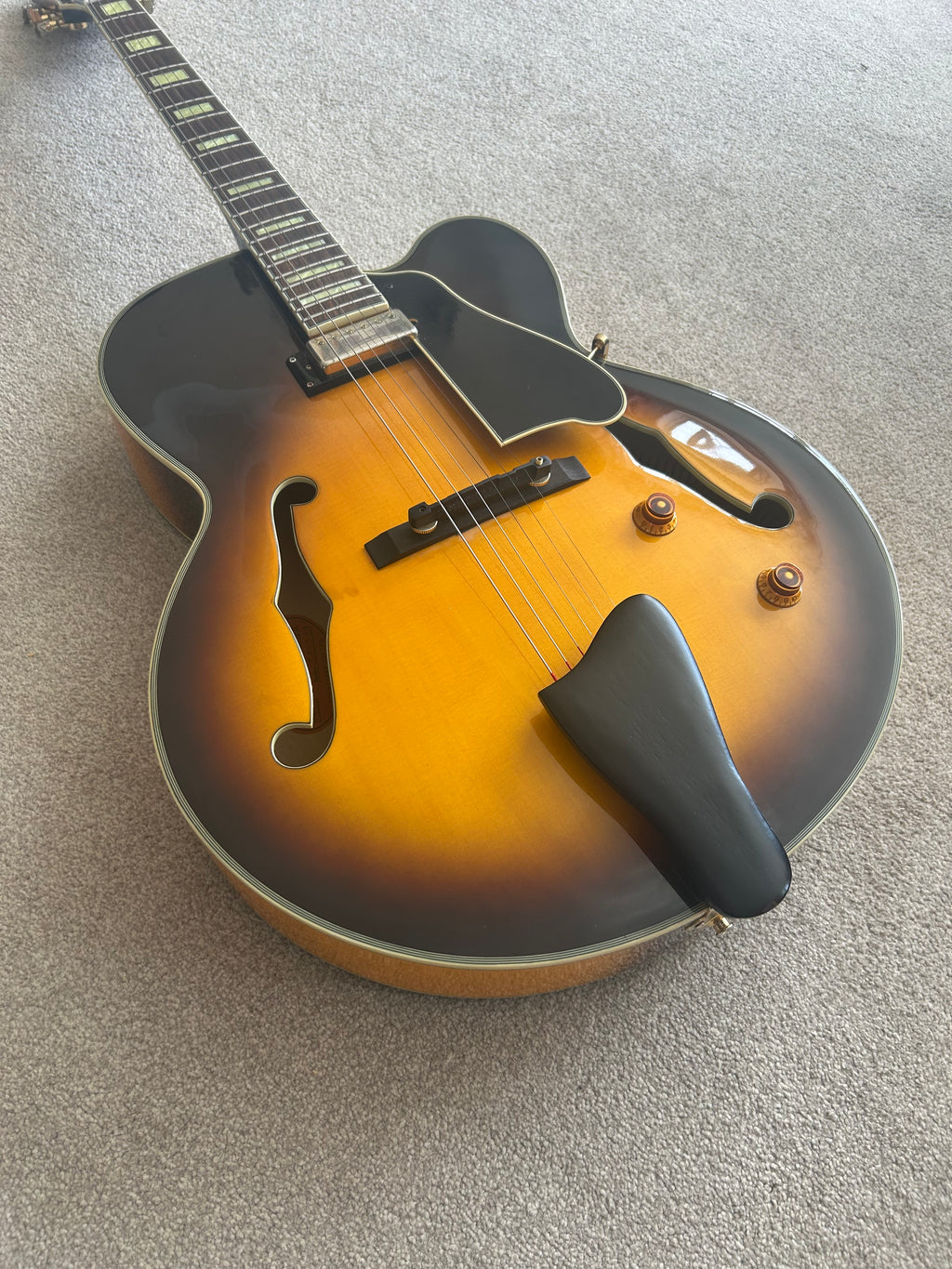 Tokai UJS70TB Sunburst MIJ Japan