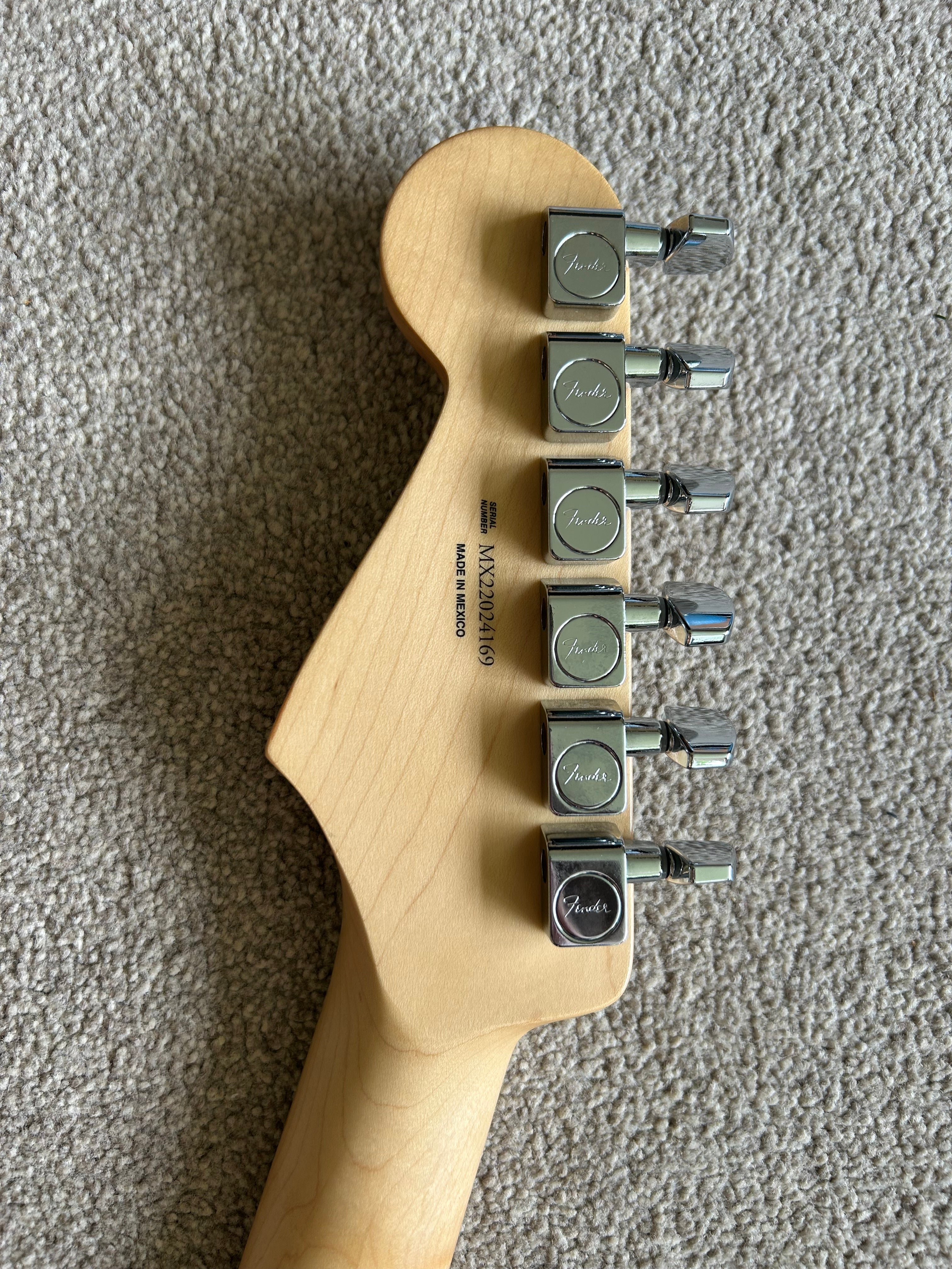 Fender Player Stratocaster HSS Plus Top with Maple Fretboard Aged Cherry Burst