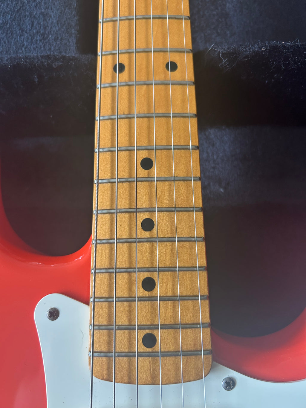 Squier Hank Marvin Stratocaster Fiesta Red MIJ Japan